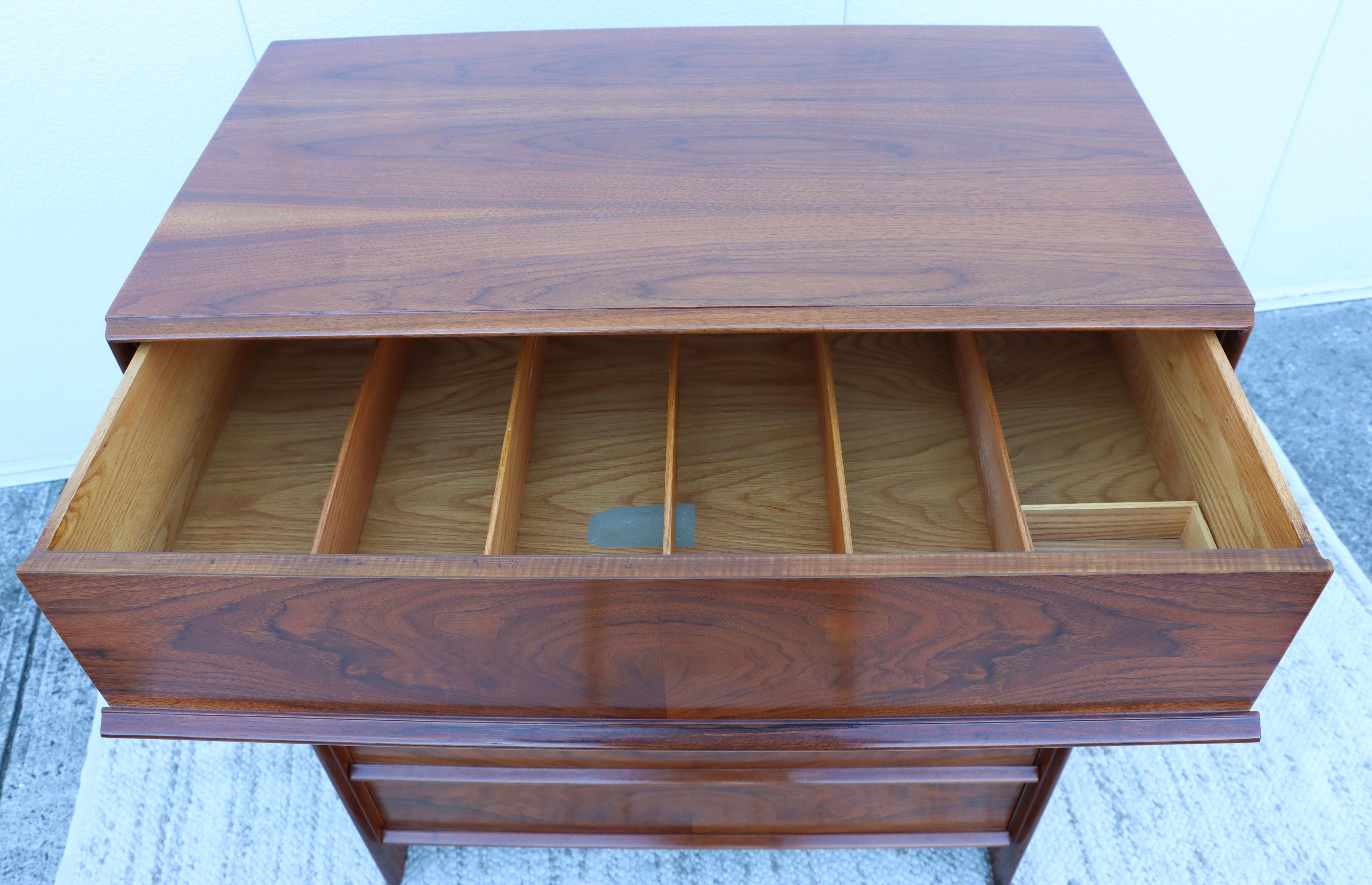 T.H.Robsjohn Gibbings for Widdicomb 5 Drawer Tall Dresser 9