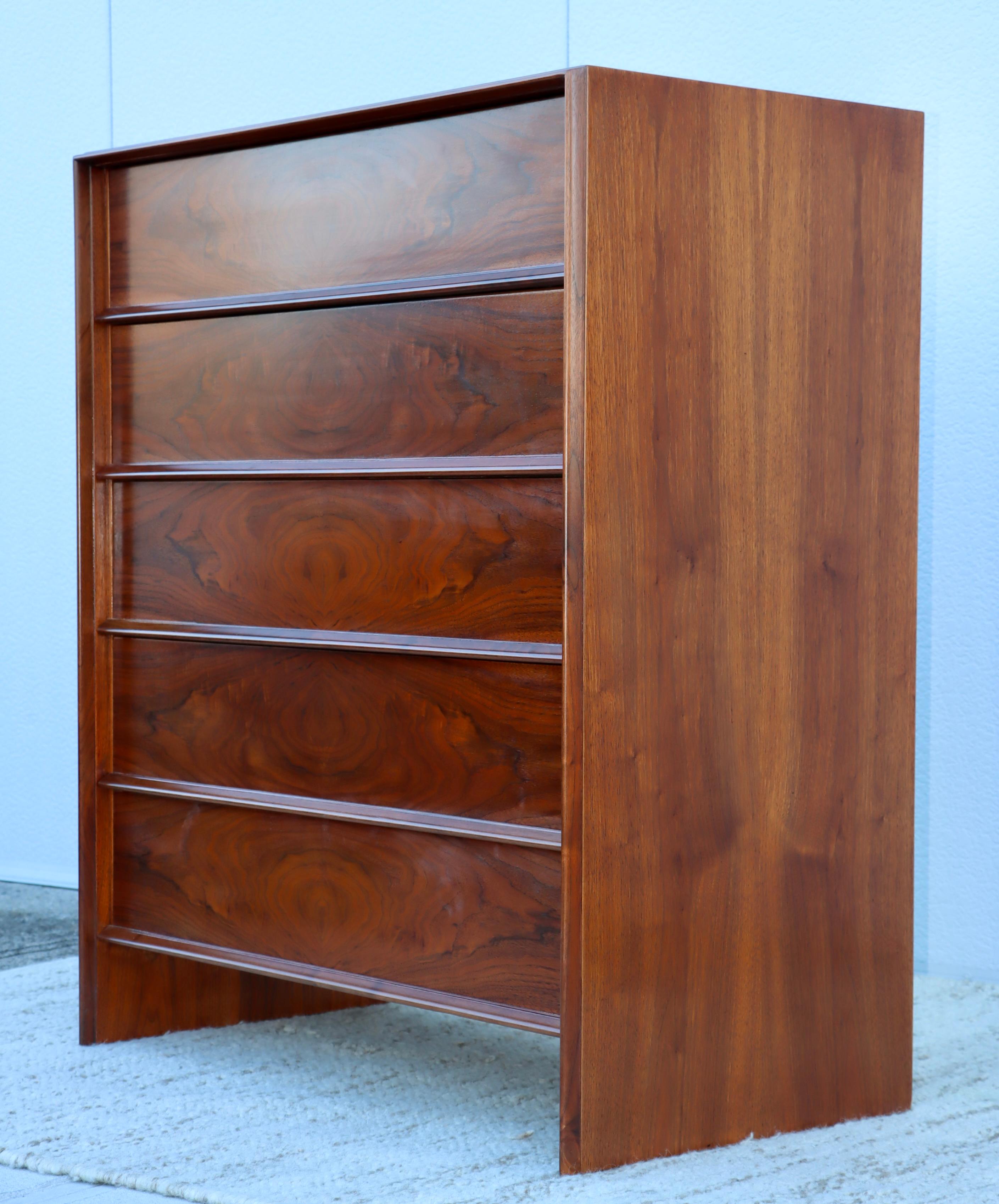 Mid-Century Modern T.H.Robsjohn Gibbings for Widdicomb 5 Drawer Tall Dresser