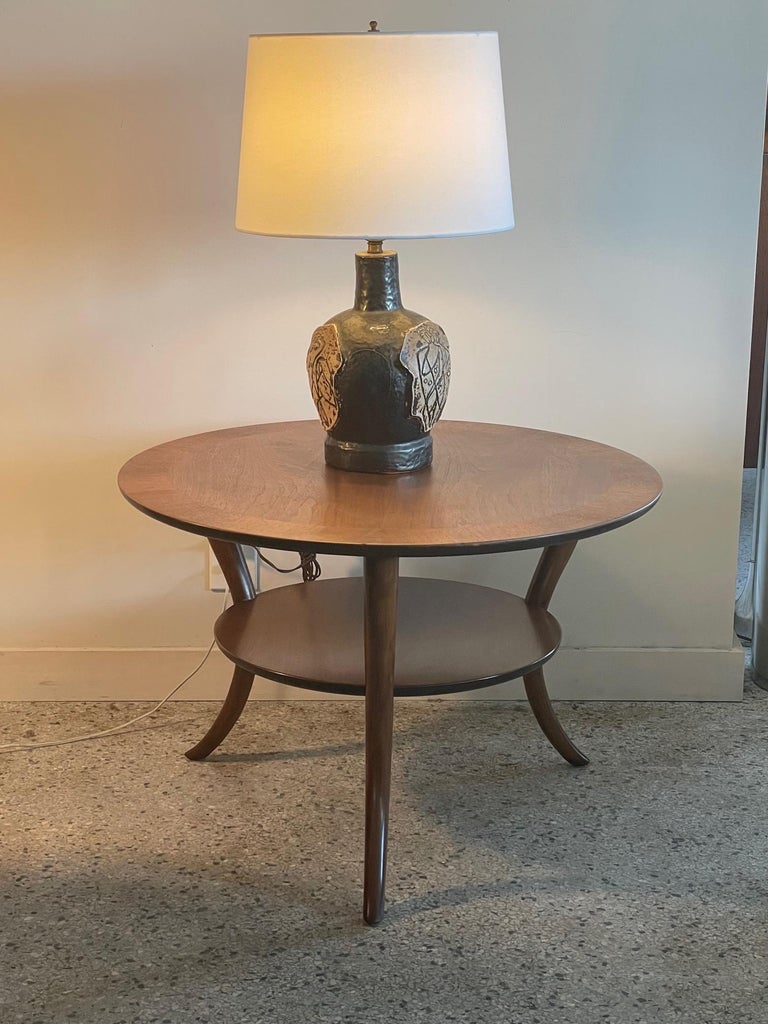 T.H.Robsjohn-Gibbings Klismos Lamp Table In Good Condition For Sale In St.Petersburg, FL