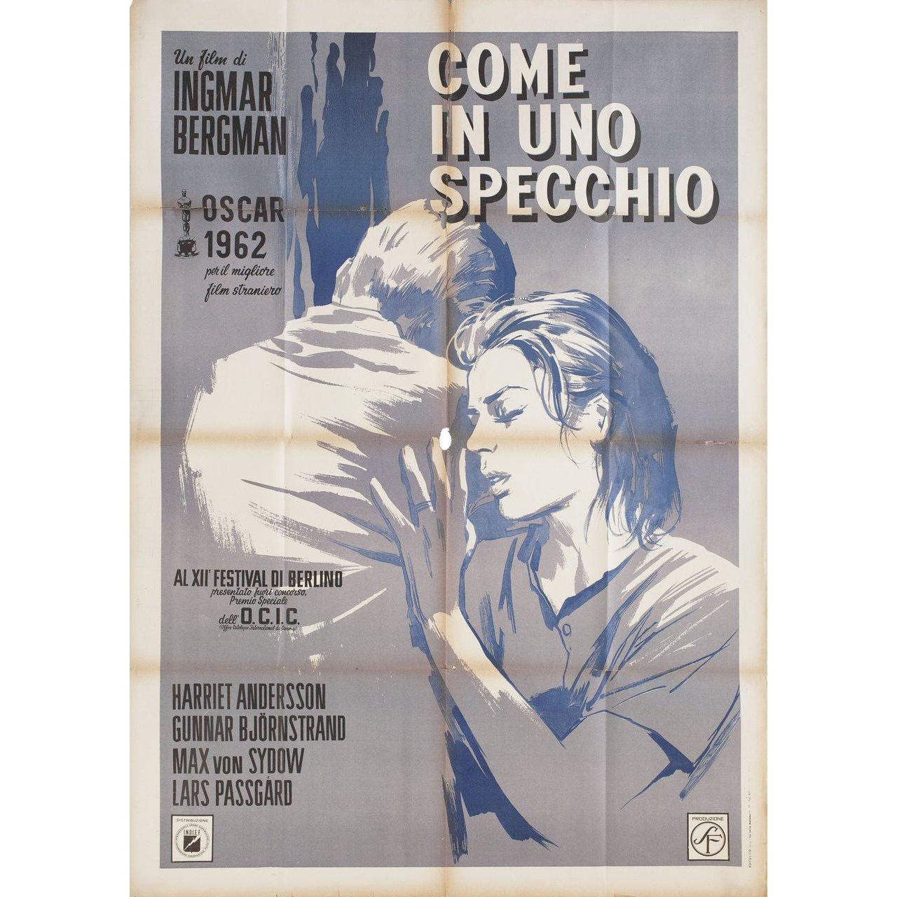 Durch ein Glas Dunkel 1962 Italienisches Due Fogli Filmplakat im Zustand „Starke Gebrauchsspuren“ im Angebot in New York, NY