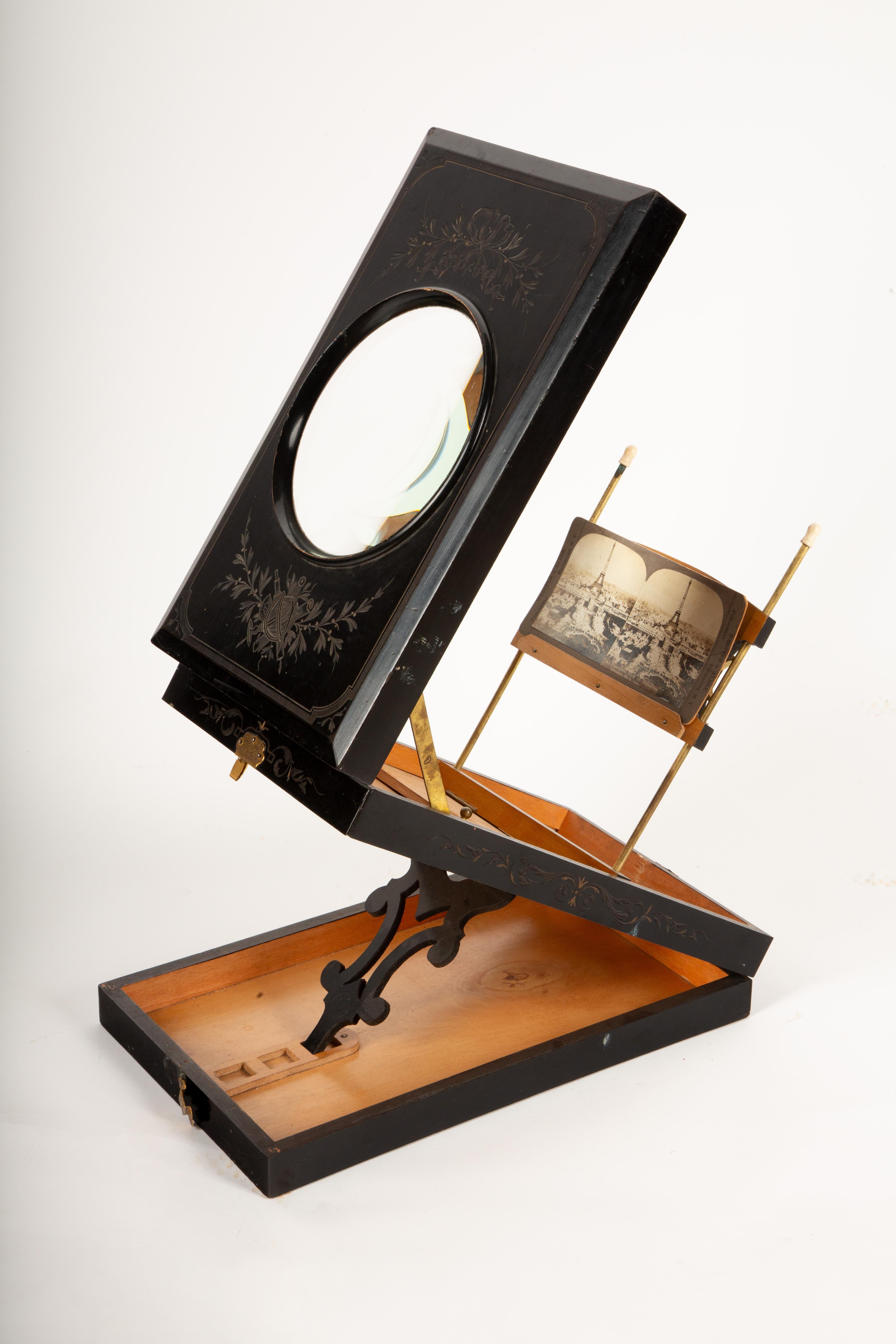 French Through the Looking Glass: Napoleon III Magnifying Graphoscope