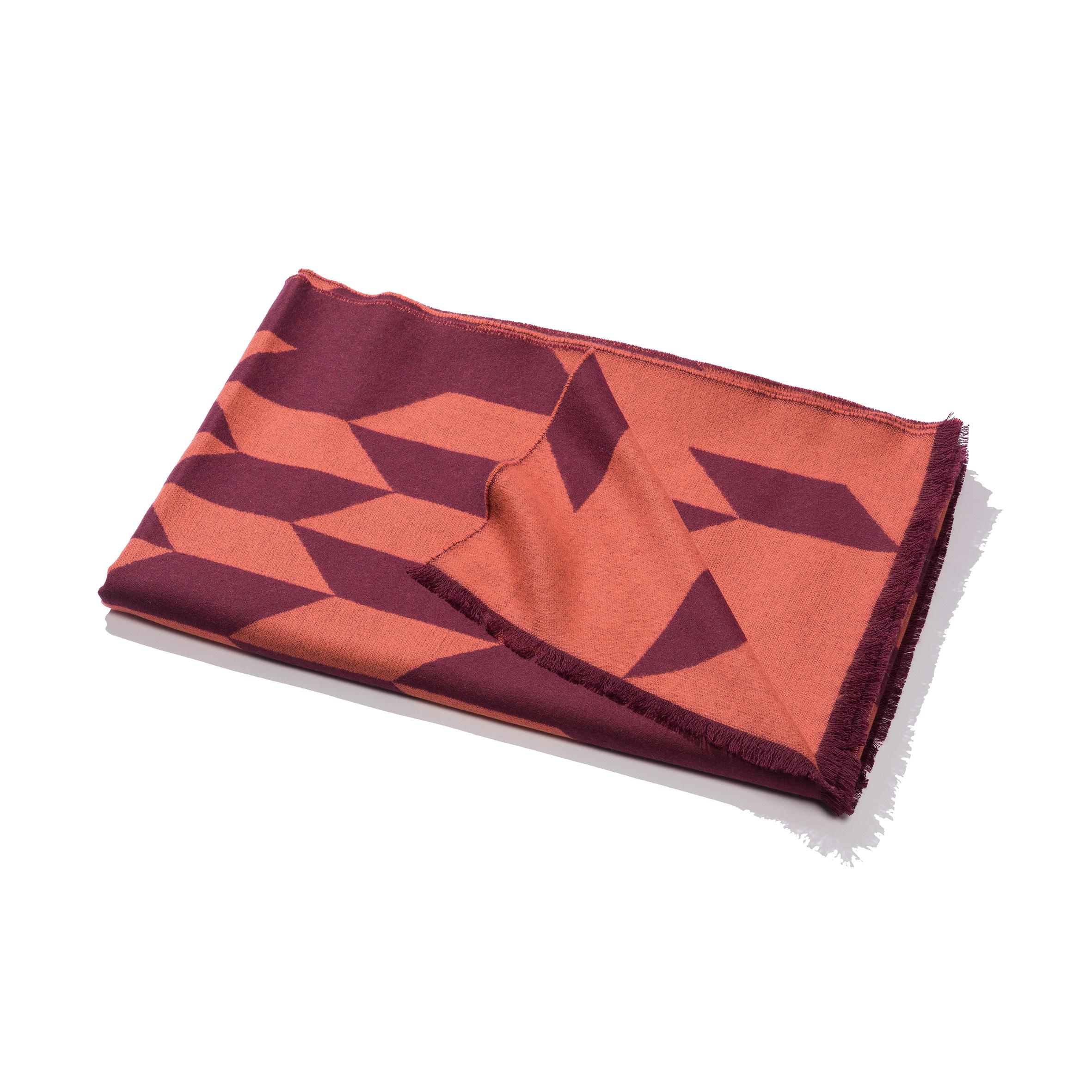 Throw Blanket-Muster Orange Rot gewebt aus extra feinem Merino von Catharina Mende (Gewebt) im Angebot