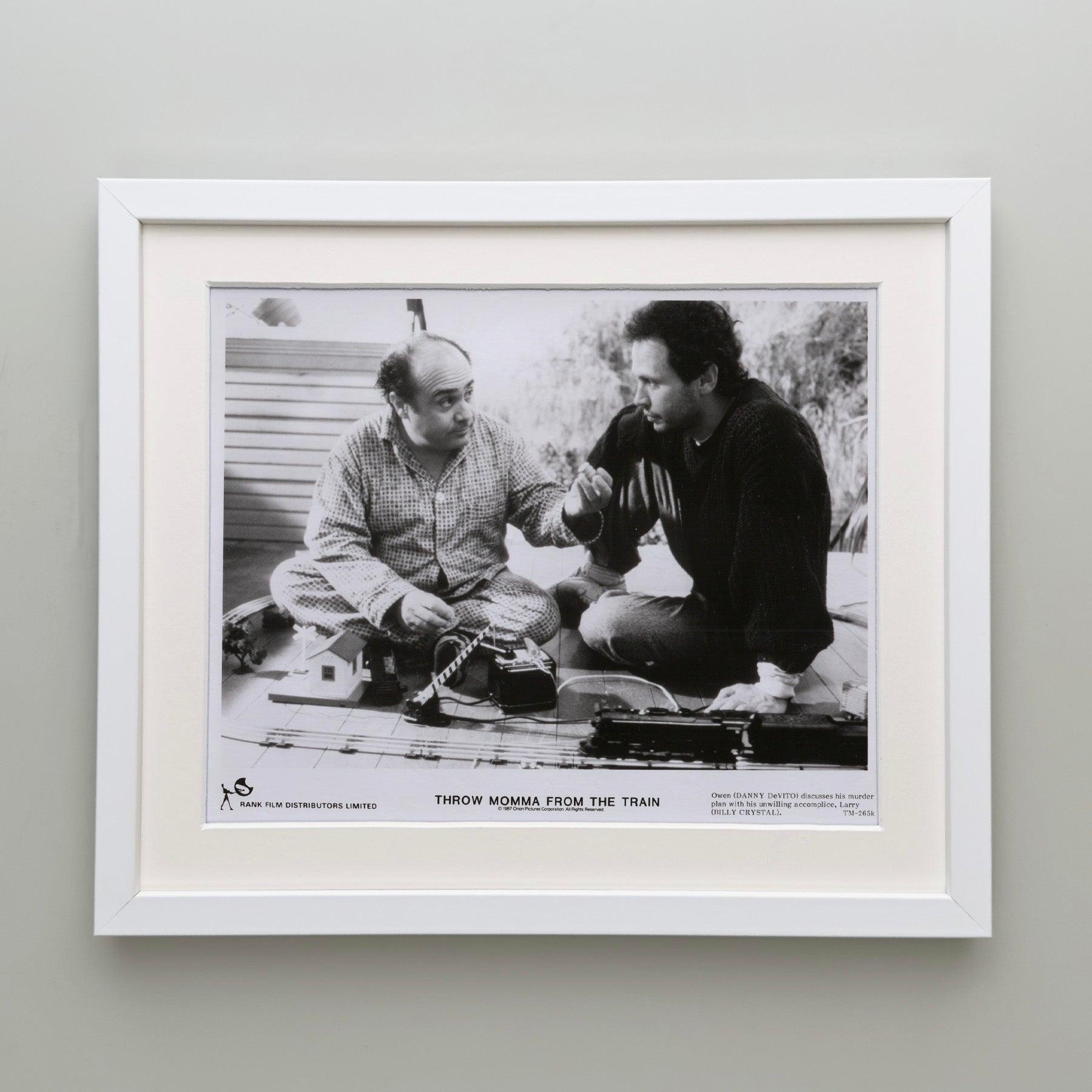 Throw Momma from the Train (1987) Press Publicity Still - Encadré Excellent état - En vente à Bath, Somerset