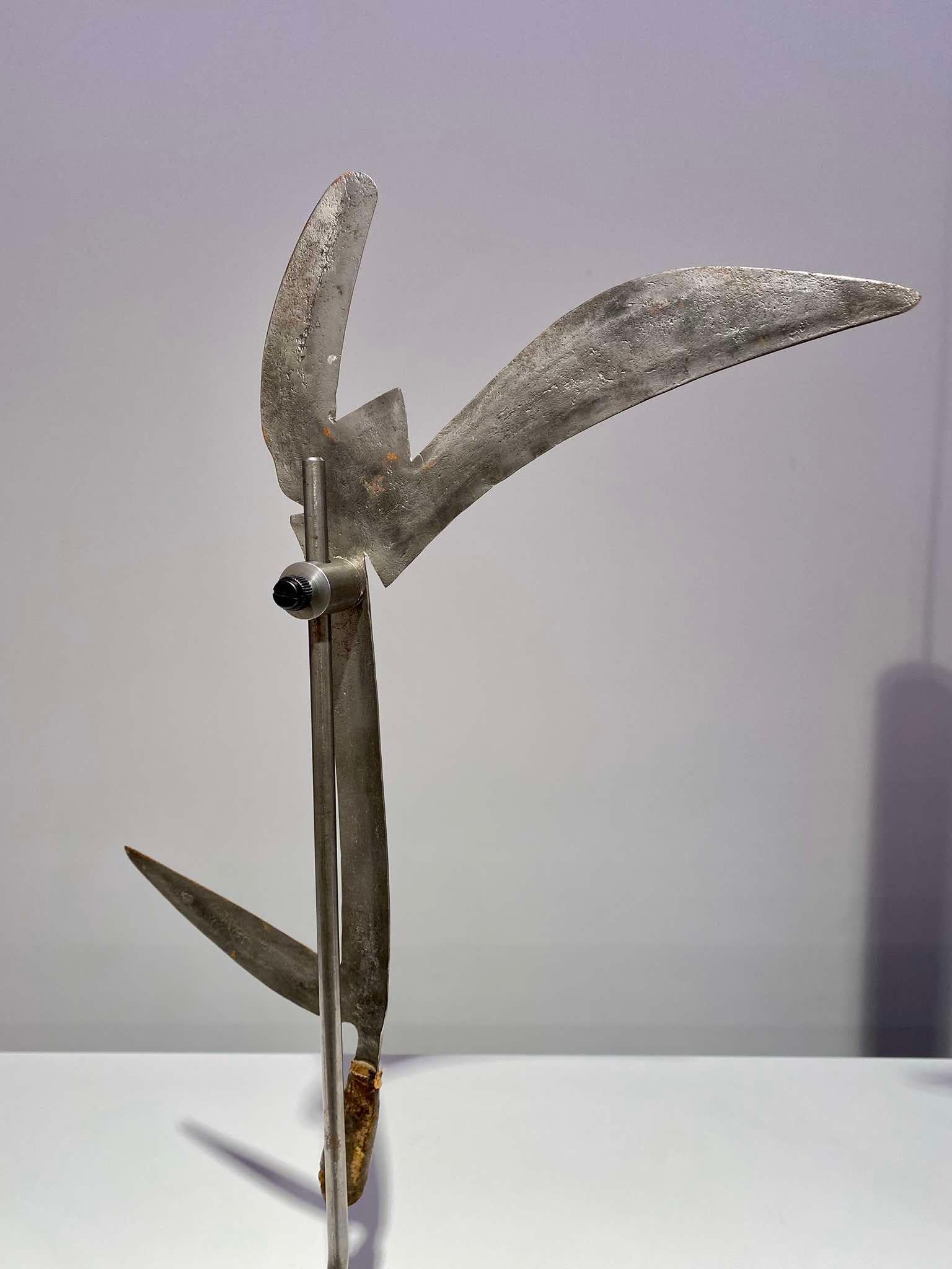 19th Century Throwing Knife Of The Banda Yakpa People Mbugbu Central Africa Congo Kipinga For Sale