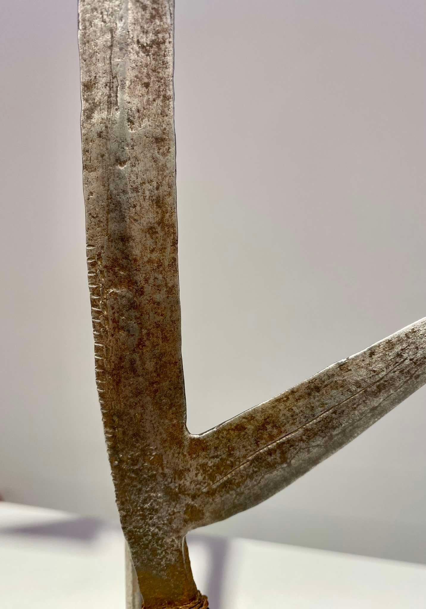 Throwing Knife Of The Banda Yakpa People Mbugbu Central Africa Congo Kipinga For Sale 1