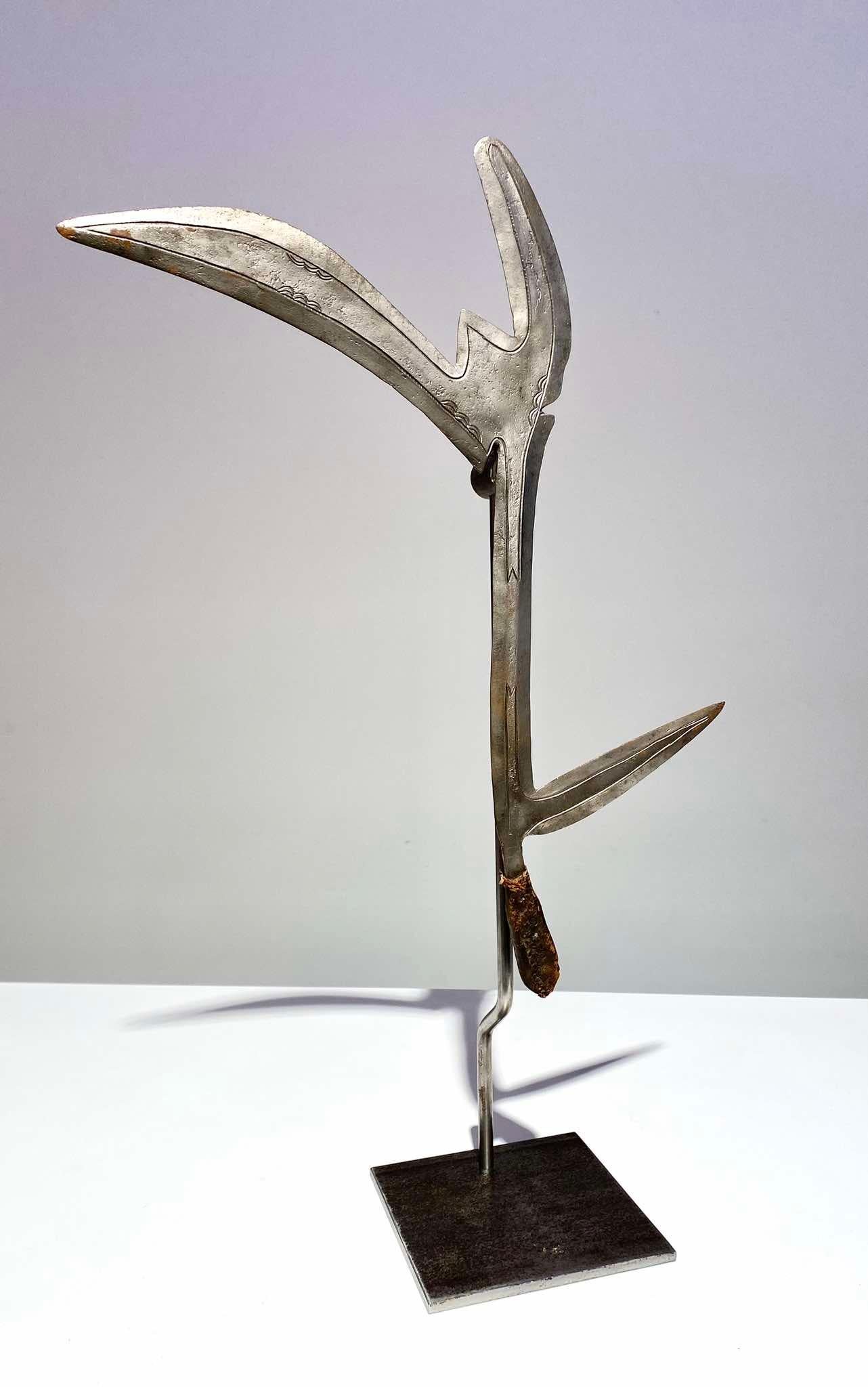 Throwing Knife Of The Banda Yakpa People Mbugbu Central Africa Congo Kipinga For Sale 1