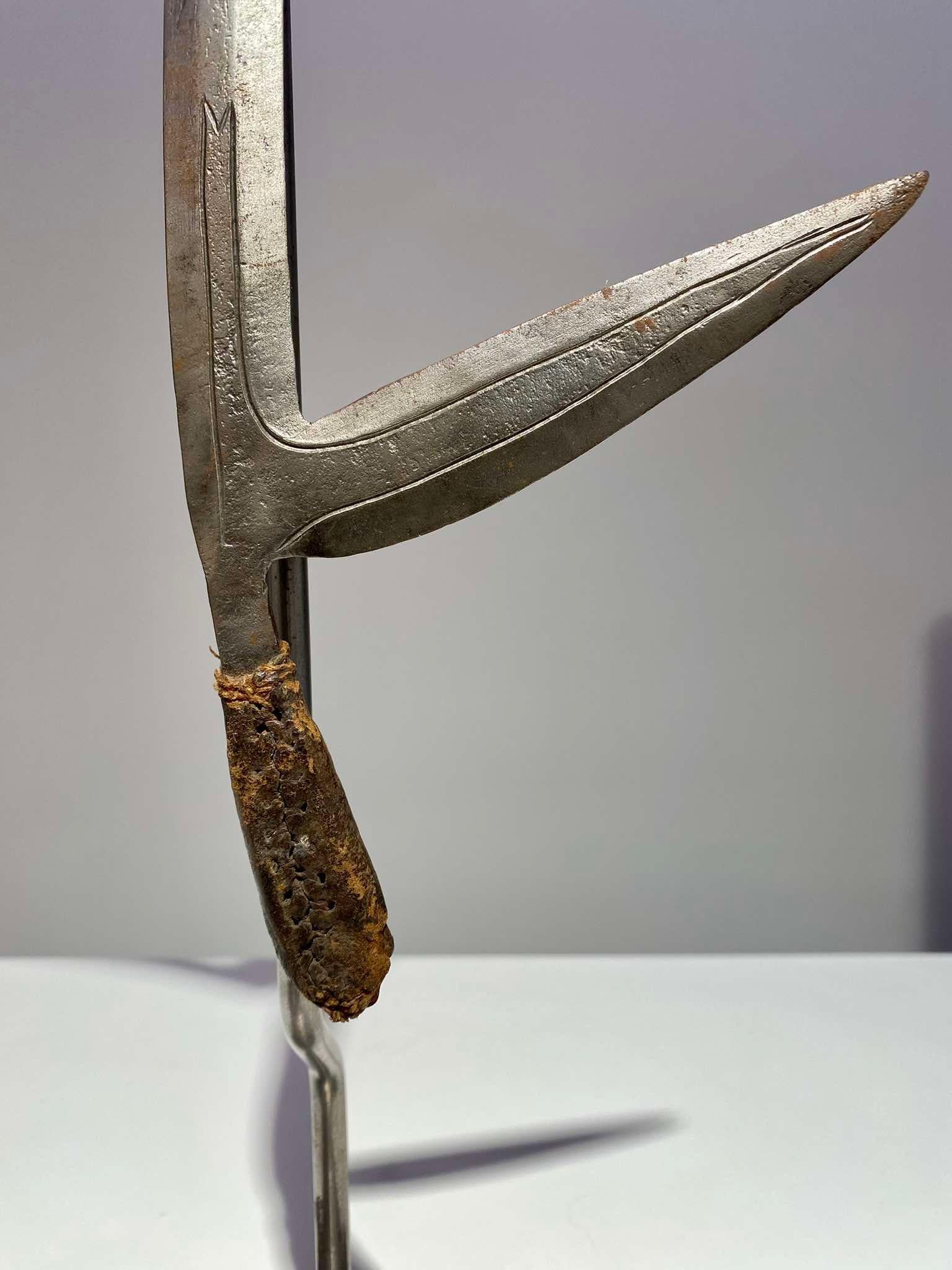 Throwing Knife Of The Banda Yakpa People Mbugbu Central Africa Congo Kipinga For Sale 2