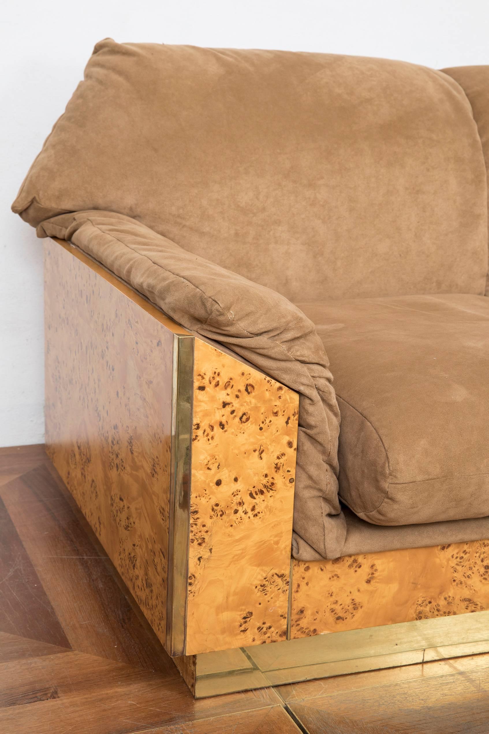 Extremely rare thuja burl and suede sofa designed by Willy Rizzo in the early 1970s for Mario Sabot.

