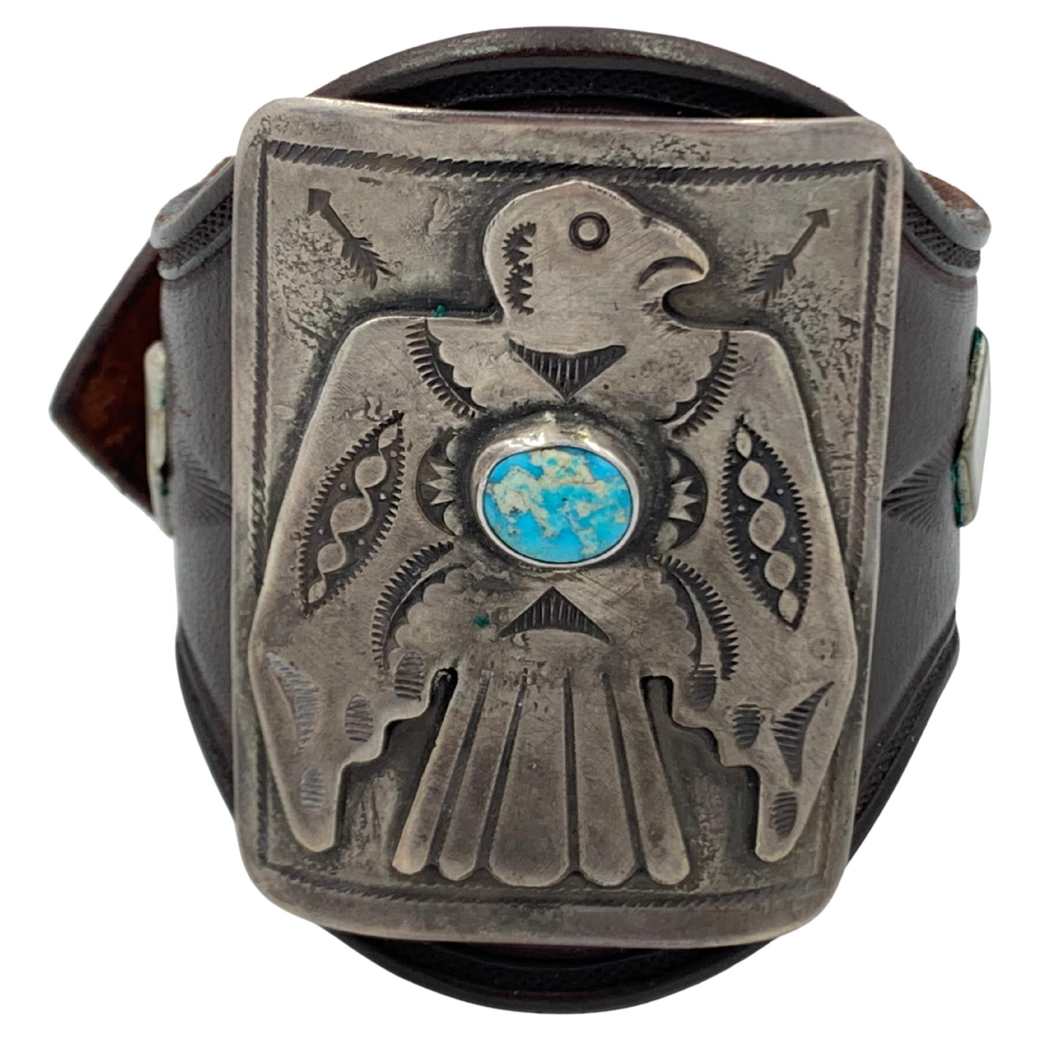 Thunderbird Leder-Manschettenknöpfe (Indigene Kunst (Nord-/Südamerika)) im Angebot