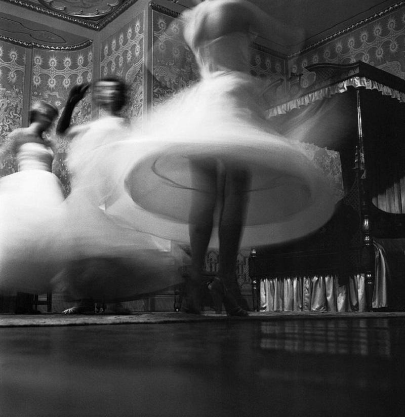 "Pavilion Blur" by Thurston Hopkins

8th August 1953: A blur of participants in the Holiday Girl Beauty Competition at the Royal Pavilion in Brighton, East Sussex. Original Publication: Picture Post - 6655 - TV Takes A Holiday In Brighton : Brighton