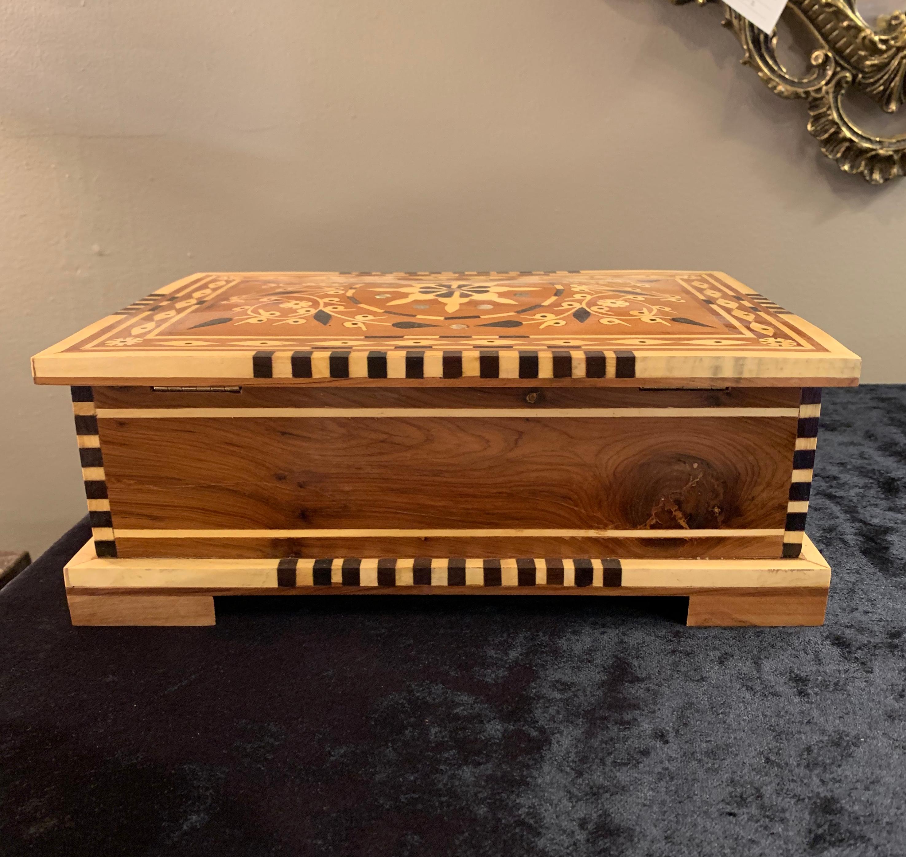 Moroccan Jewelry Box Handmade of Thuya Wood  3