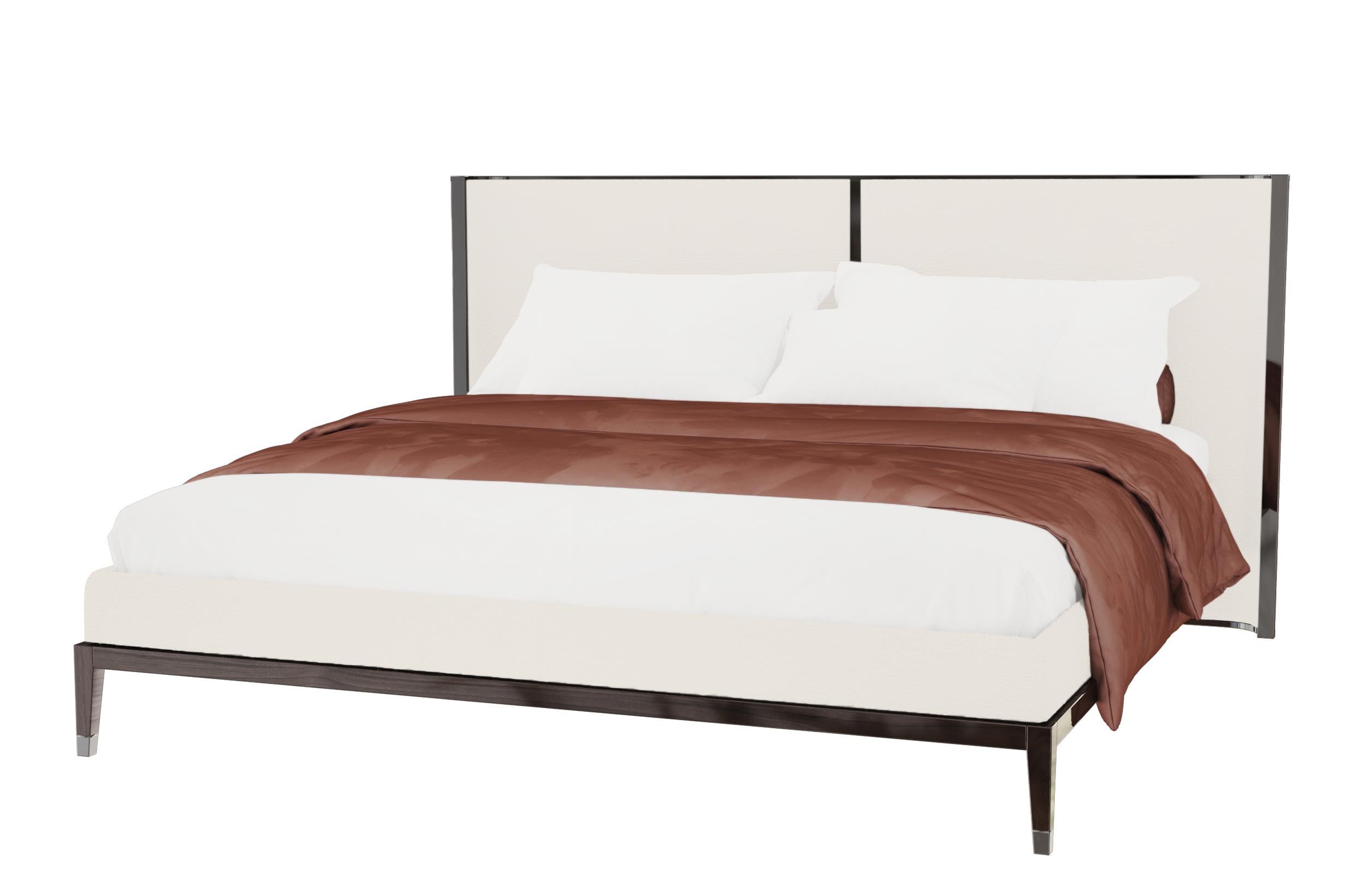 King Size Thyia 125 Italienisch gebogene Bett in Elfenbein Boucle-Stoff und hölzerne Basis