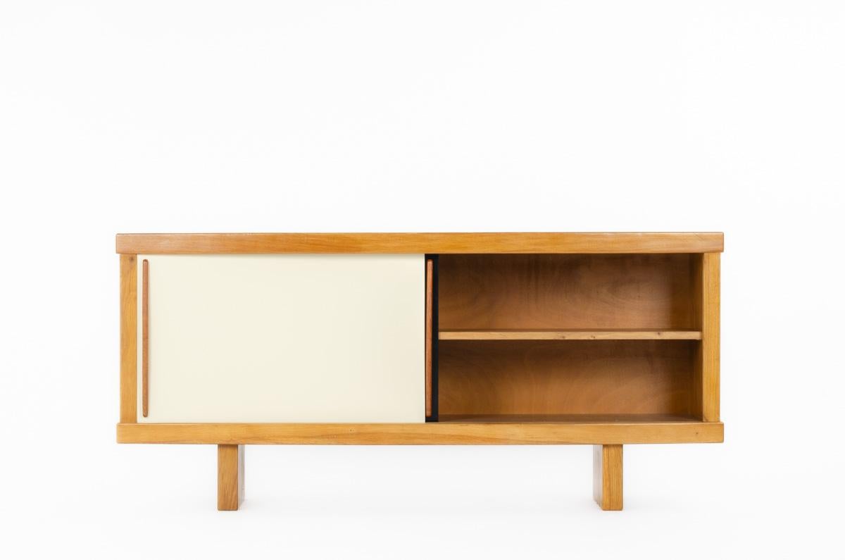 Credenza modello Thyra
Su misura con le tue finiture
Struttura con 2 piedi tutti in Oak
2 porte scorrevoli sul davanti
Lacche bianche e nere

Realizzato con legno vecchio nella nostra officina

Finiture: 
- legno tinto,
- vernice tampone Oak Oak,
-