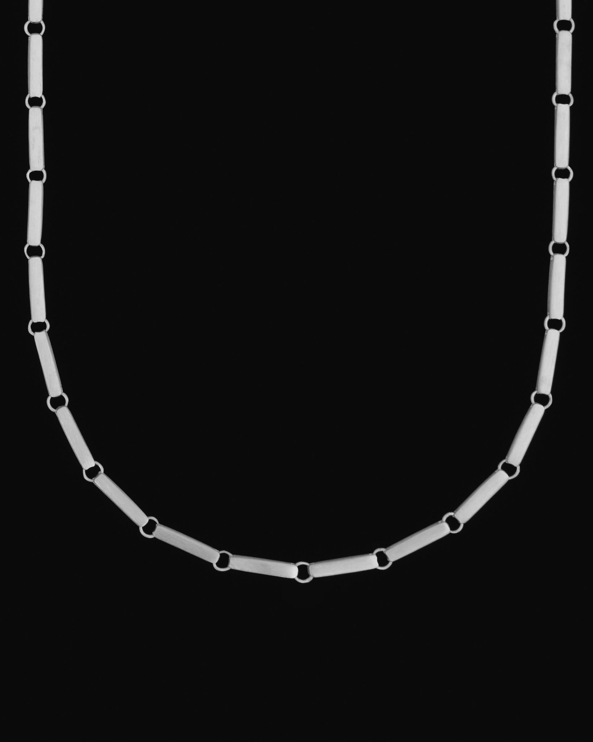 Tiana Marie Combes White Gold Solid Rectangular Bar Link Chain Collar Necklace For Sale 1