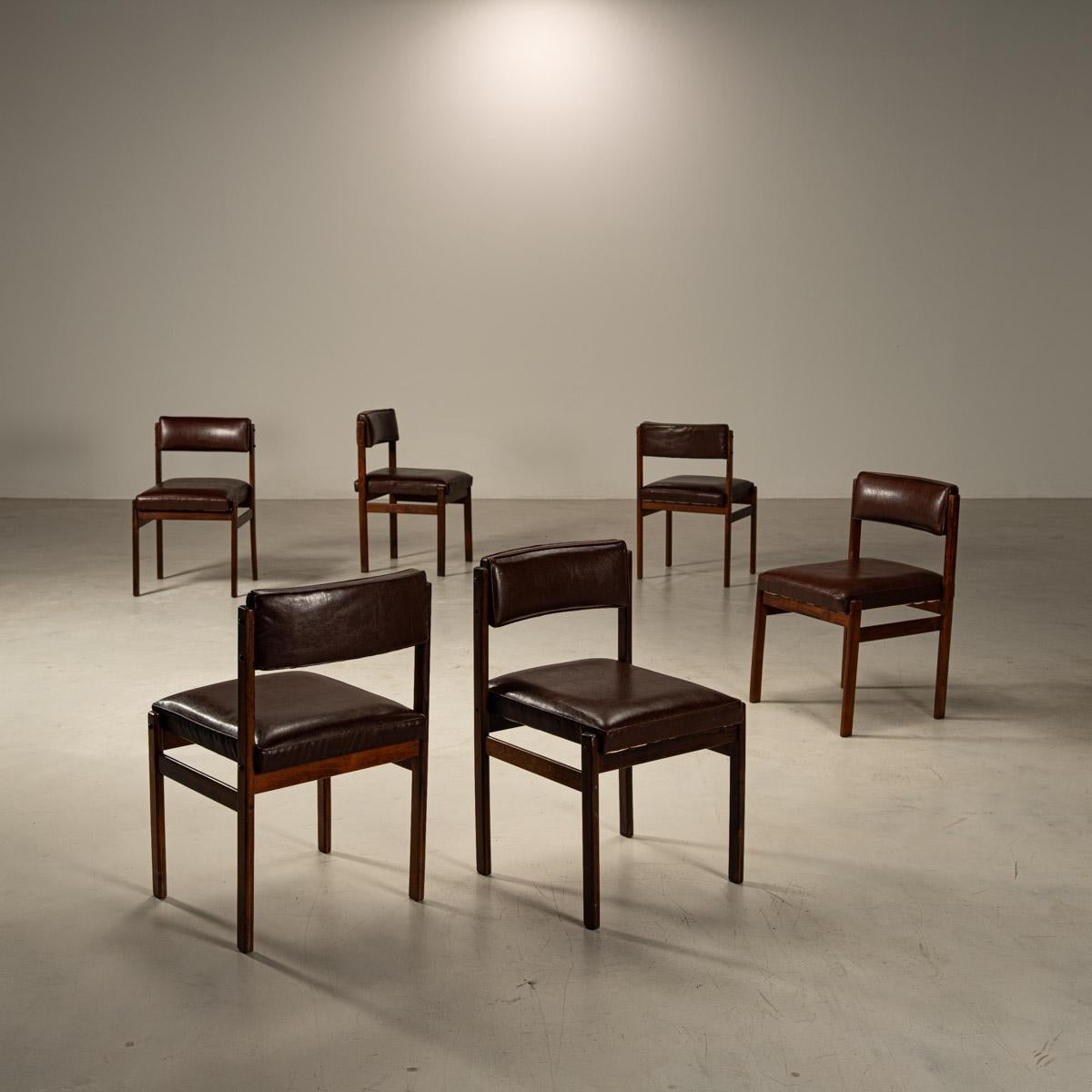 Pelle Sedie da pranzo 'Tião', di Sergio Rodrigues, design brasiliano del metà del secolo scorso in vendita