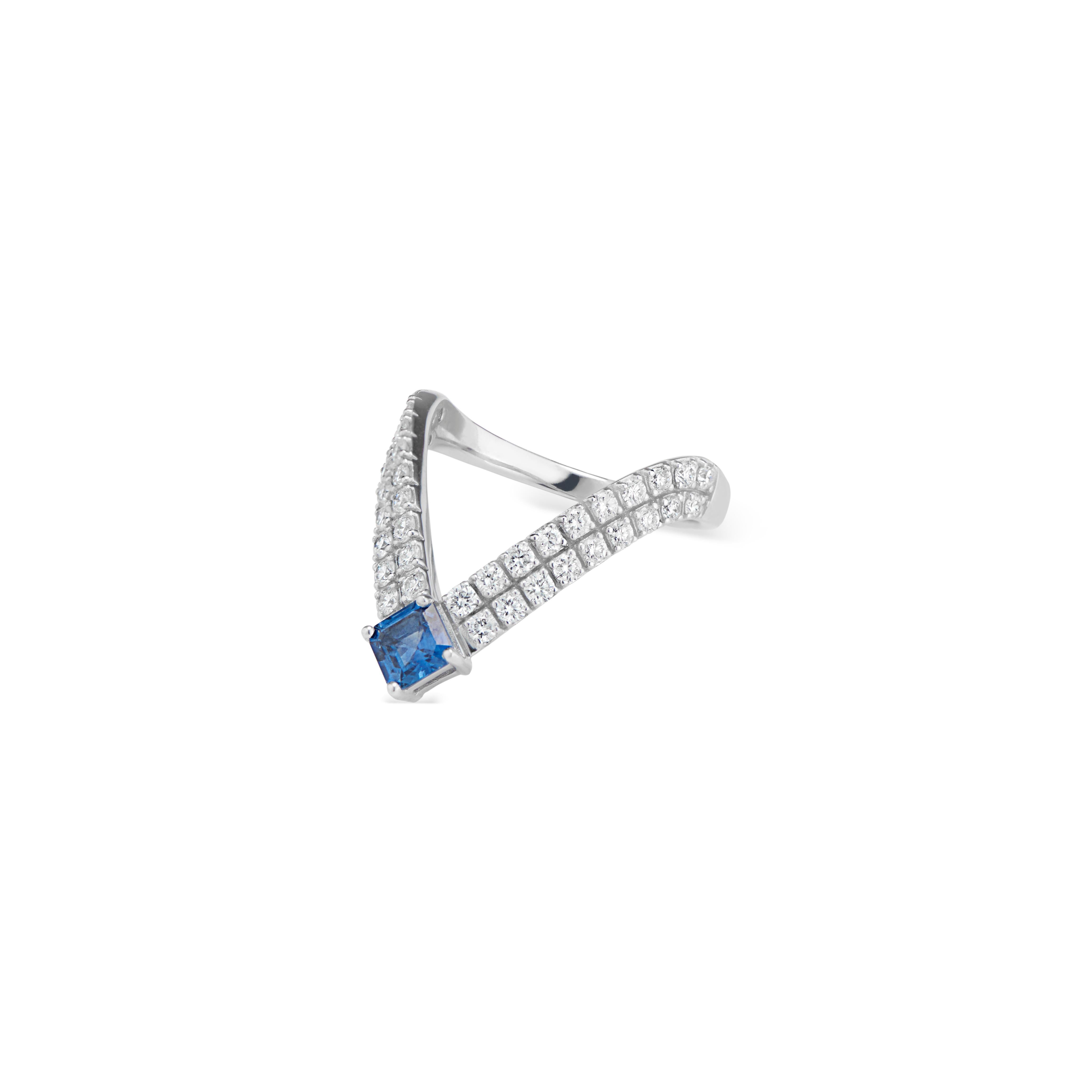 Tiara Diamond and Blue Sapphire Ring set in 14k white gold, 0.77 ctw of brilliant cut diamonds and 0.54 ct Blue Sapphire.

Size 6.5



