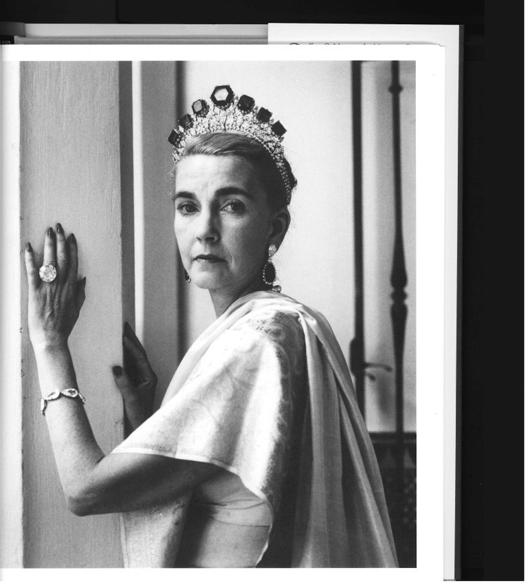 Tiaras A History of Splendour by Geoffrey Munn (Book) For Sale at