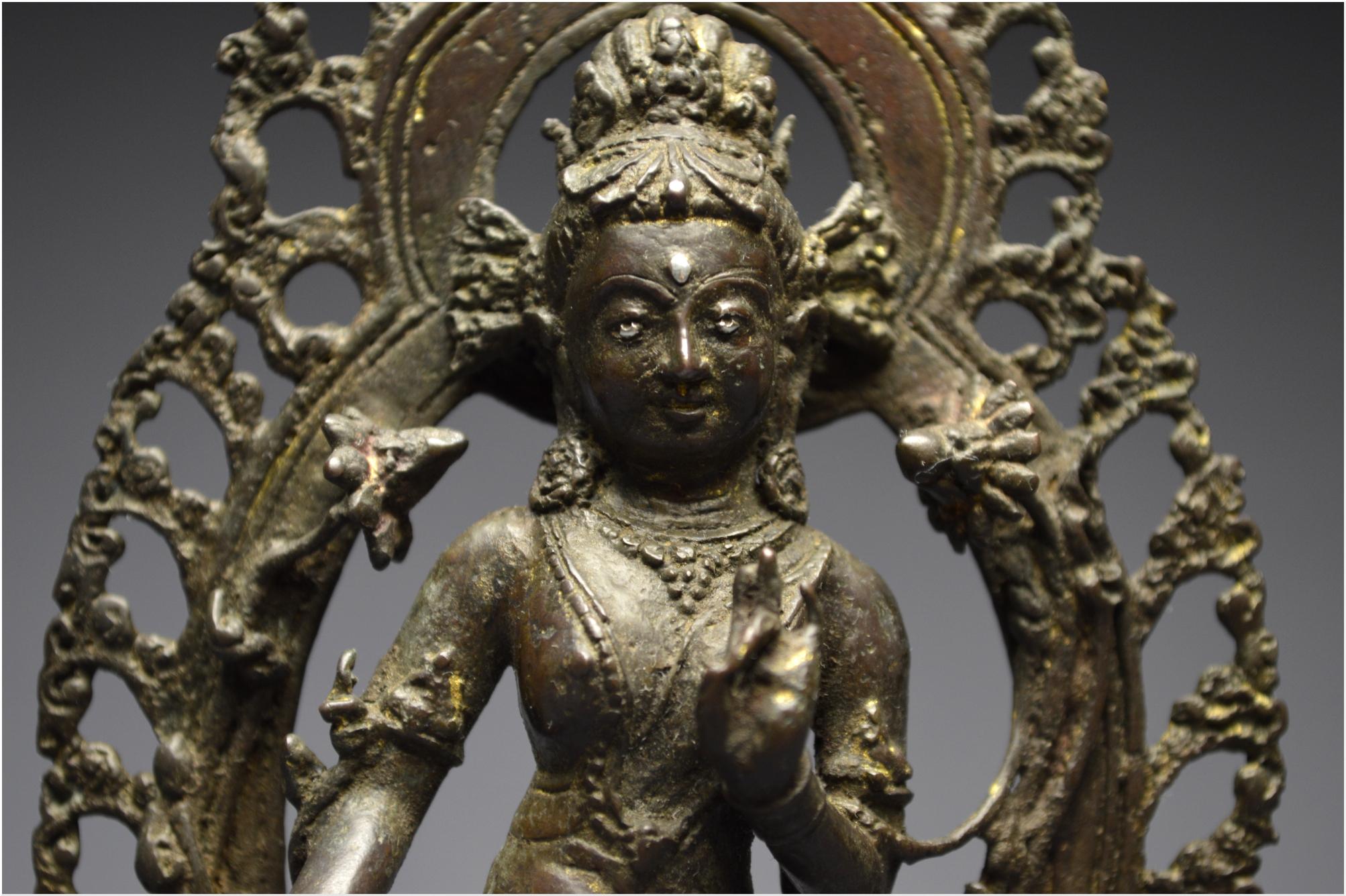 Tibet, 16th Century, Representation of the white Tara, Bronze and silver inlays 6