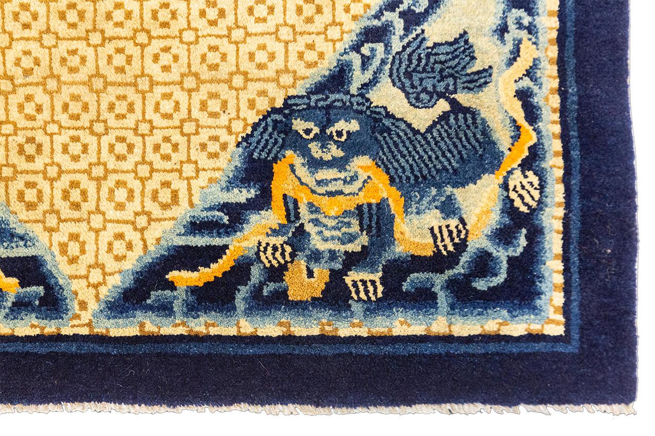 Wool Tibet Antique Foo Dog Beige/Blue Field Color