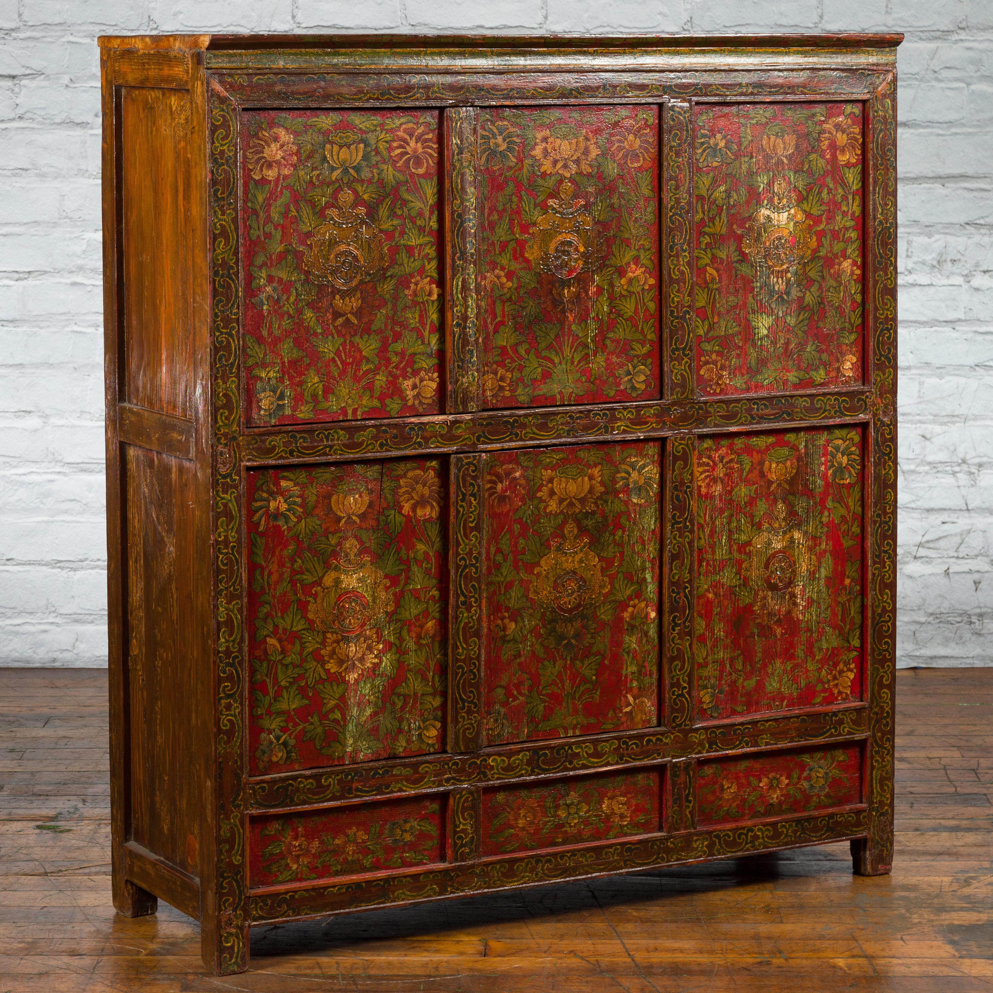 Tibetan 19th Century Cabinet with Hand-Painted Floral Décor on Red Ground For Sale 4