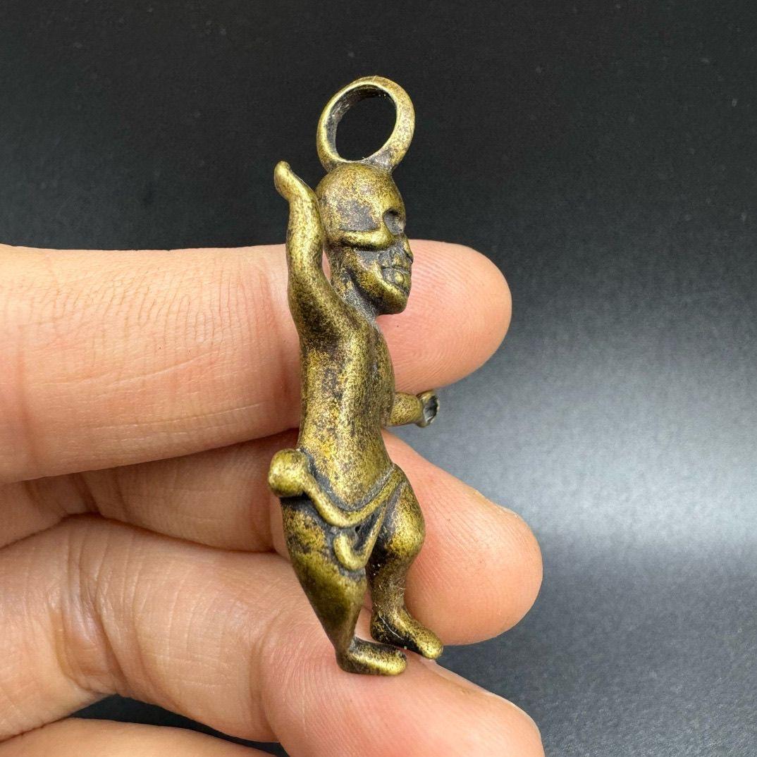 Old Tibetan Bronze Religious Figure In Fair Condition For Sale In 景德镇市, CN