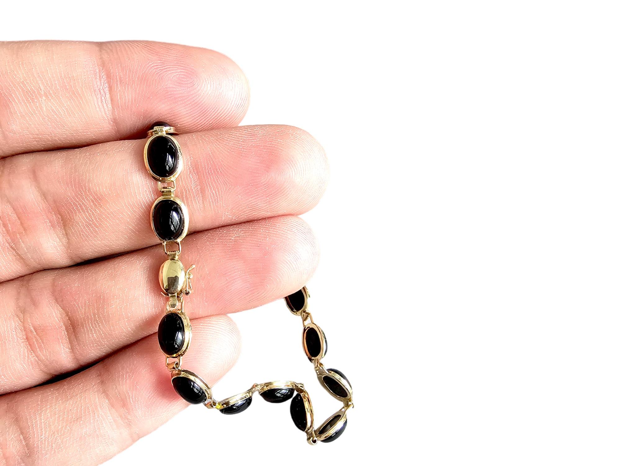 Tibetan Black Onyx Beaded Bracelet (with 14K Solid Yellow Gold) For Sale 6