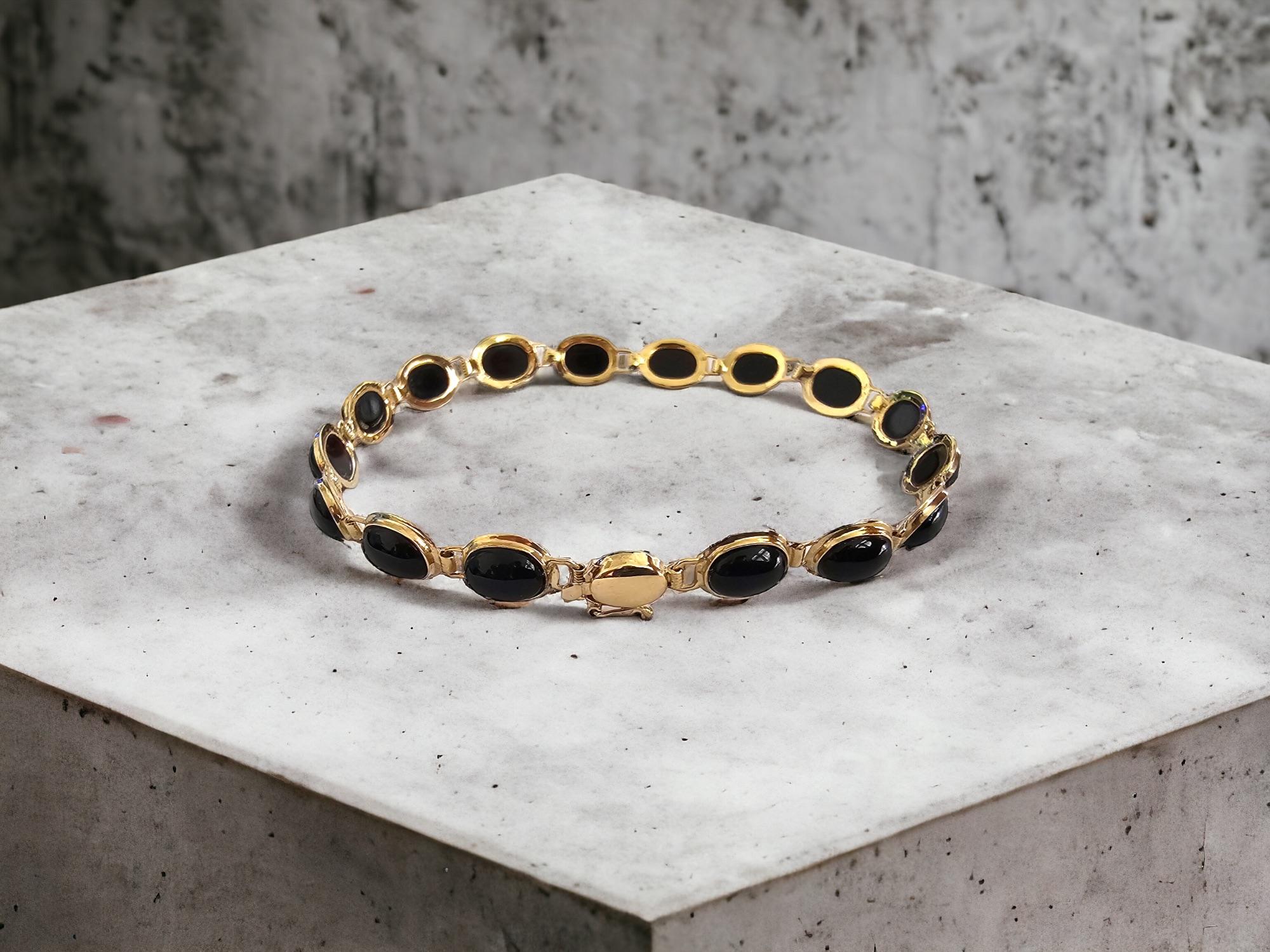 Women's or Men's Tibetan Black Onyx Beaded Bracelet (with 14K Solid Yellow Gold) For Sale