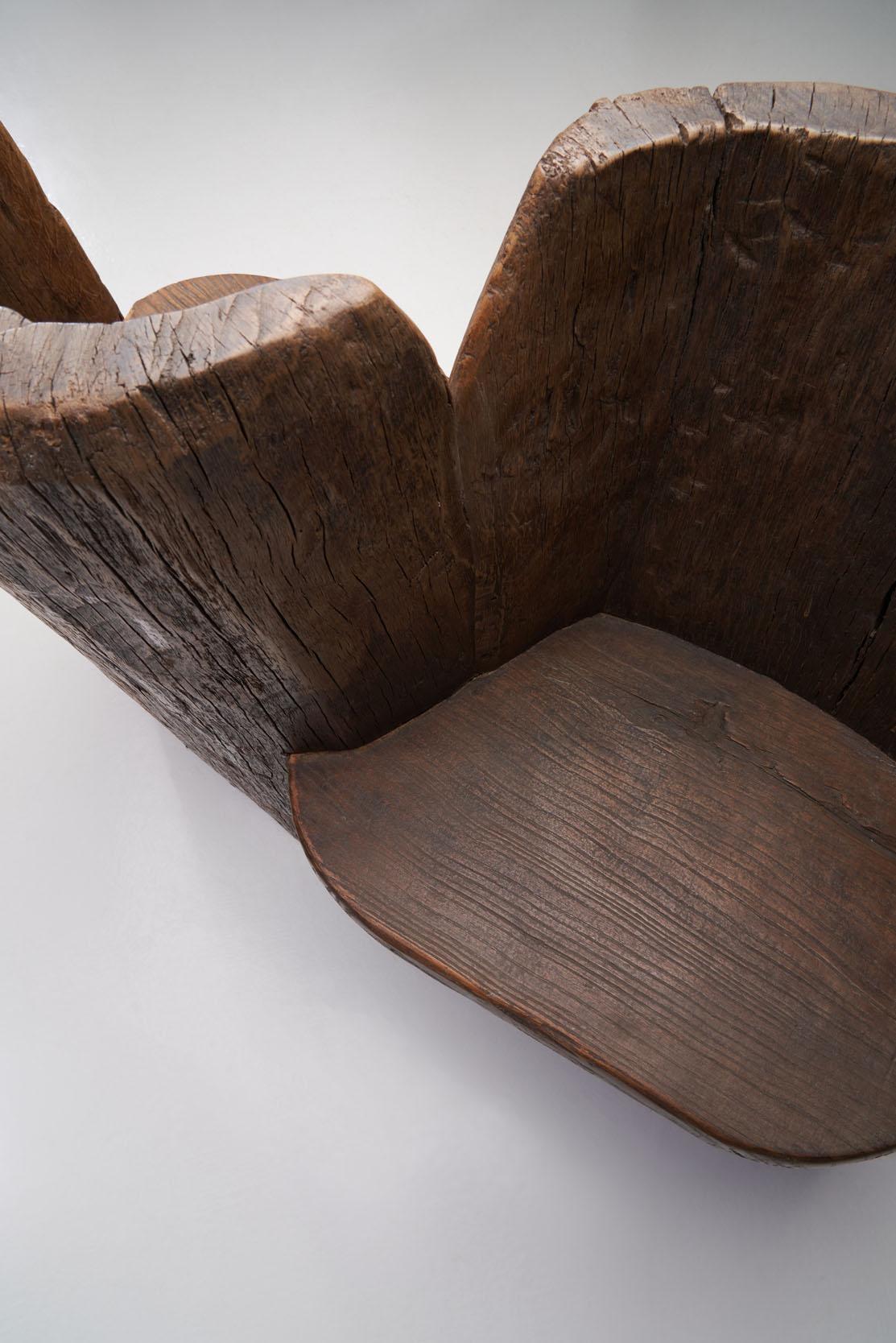 Tibetan Carved Wood “Tête a Tête” Love Seat, Tibet 19th Century For Sale 3