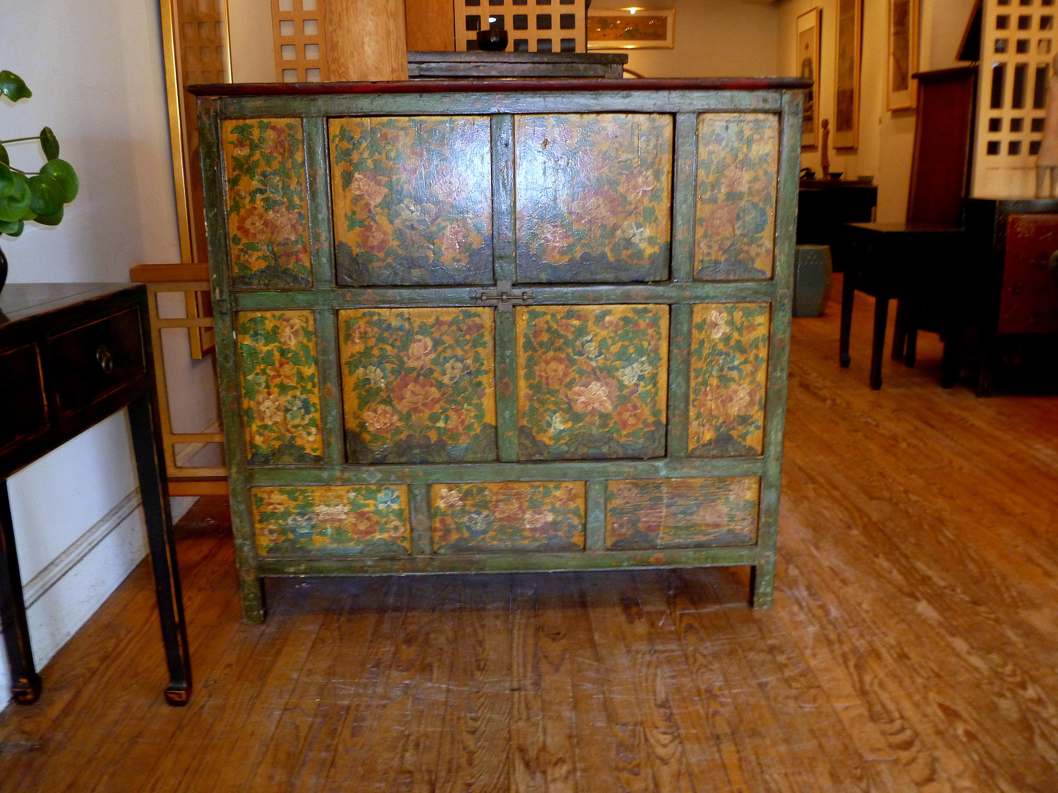 Tibetan Chest with Floral Motif 10