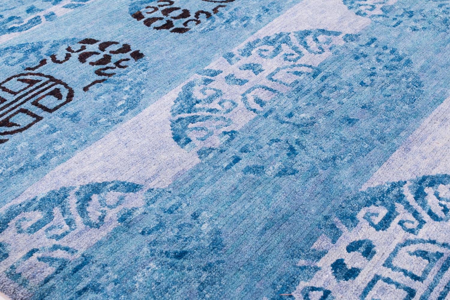 Tappeto a rotelle Tibetan Coin Medallion Indigo Wool Handmade Small Runner Rug di Joseph Carini in vendita 3