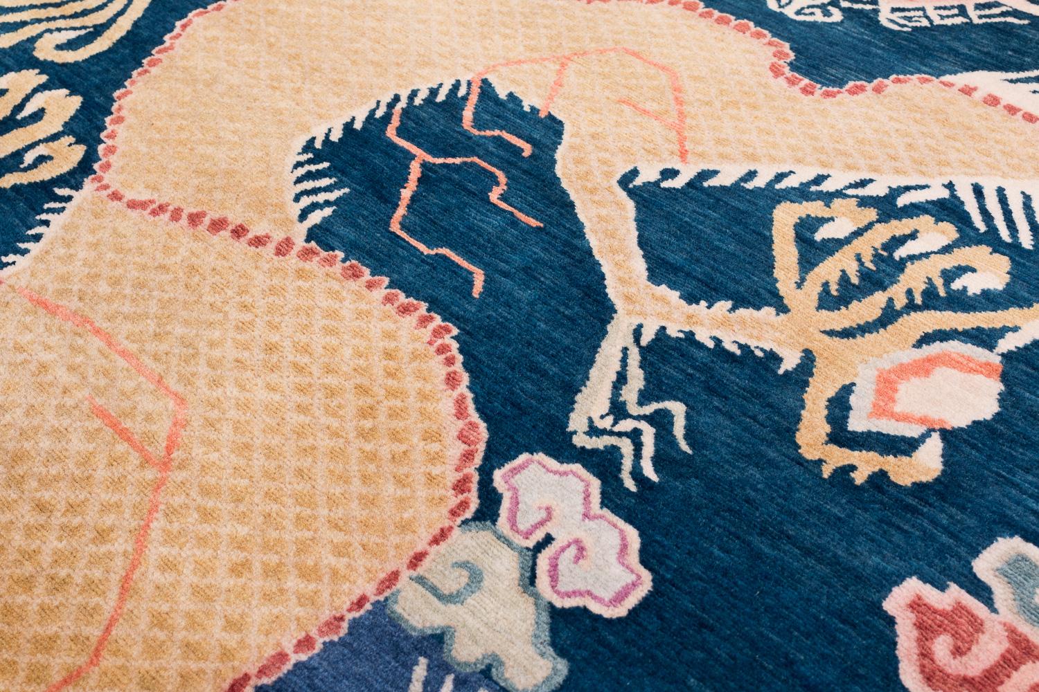 Alfombra de lana Tibetan Dragon Indigo Tibetan Clouds Accessory by Joseph Carini en venta 1