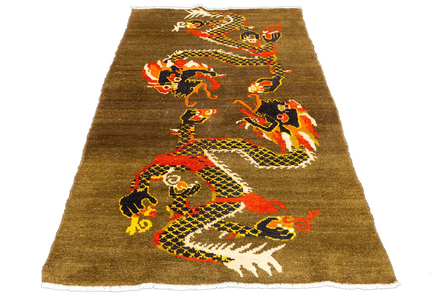 Tibetan Dragon Rug Wool Hand-Knotted, Early 20th Century For Sale 1