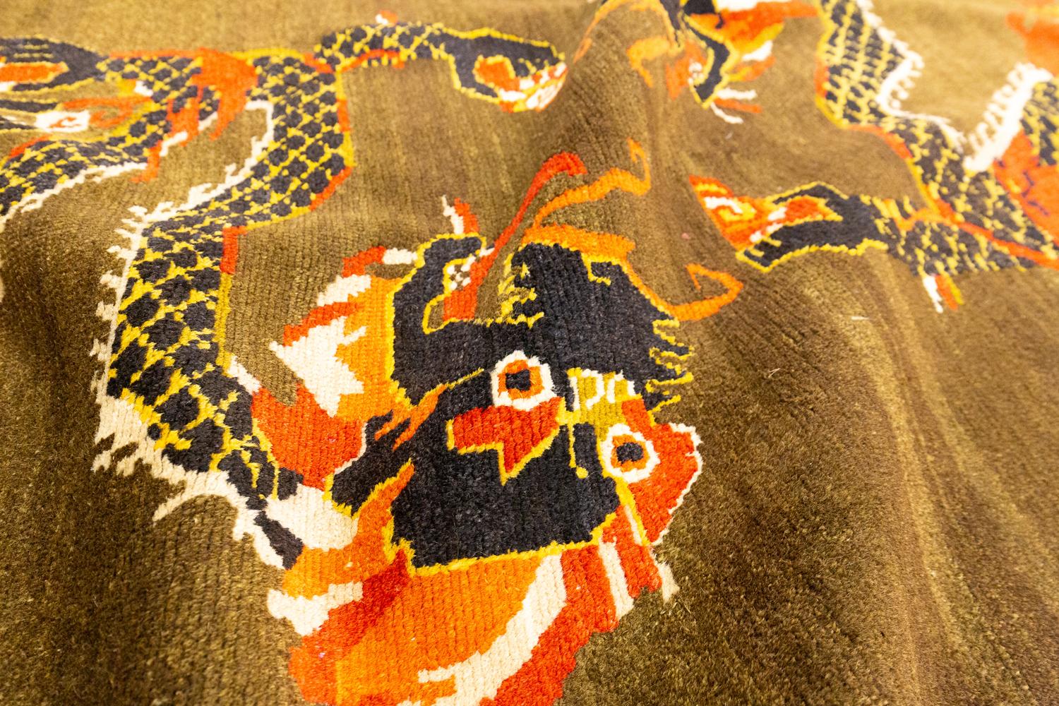 Tibetan Dragon Rug Wool Hand-Knotted, Early 20th Century For Sale 2