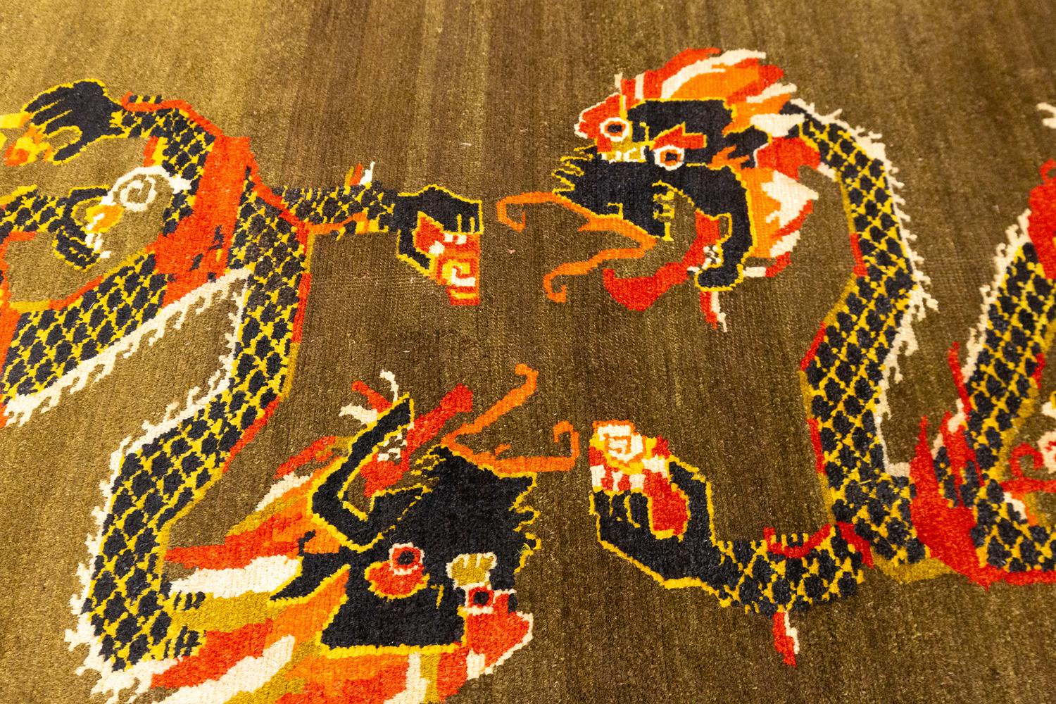 Tibetan Dragon Rug Wool Hand-Knotted, Early 20th Century For Sale 3