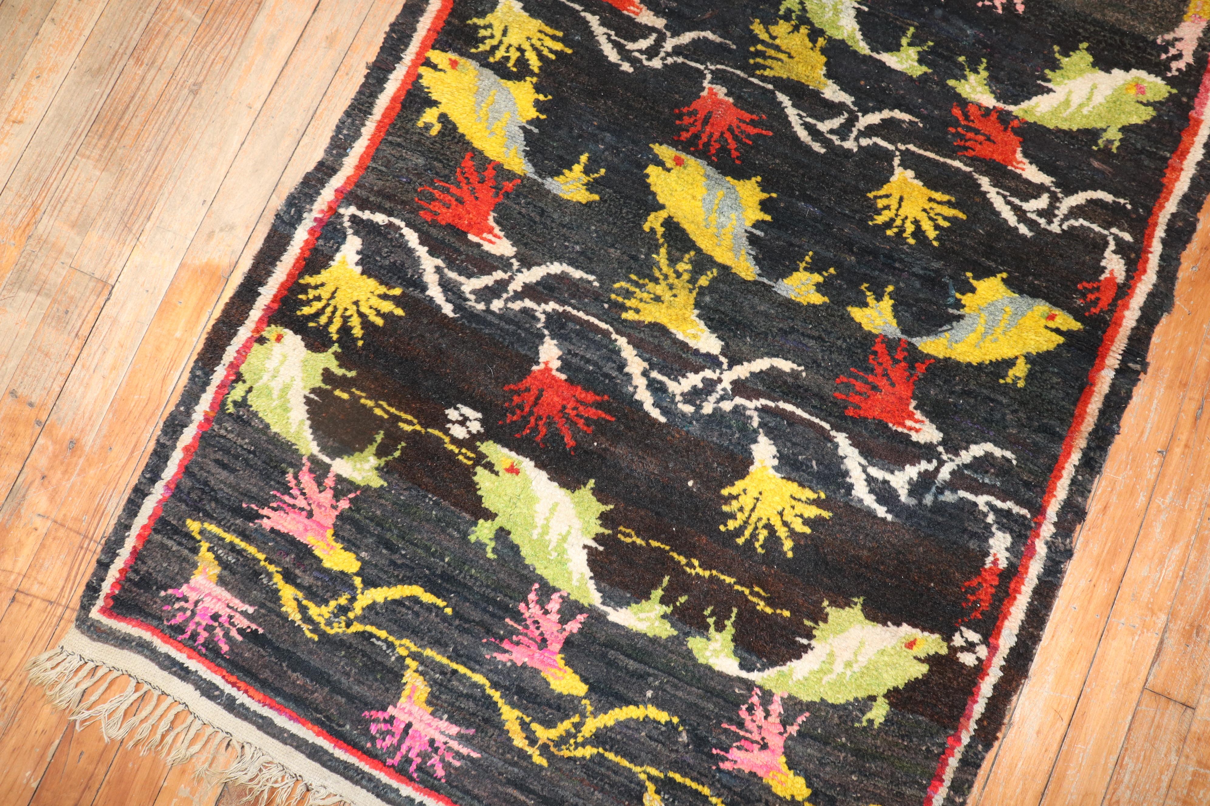 Tibetan Fish Vintage Rug In Good Condition For Sale In New York, NY
