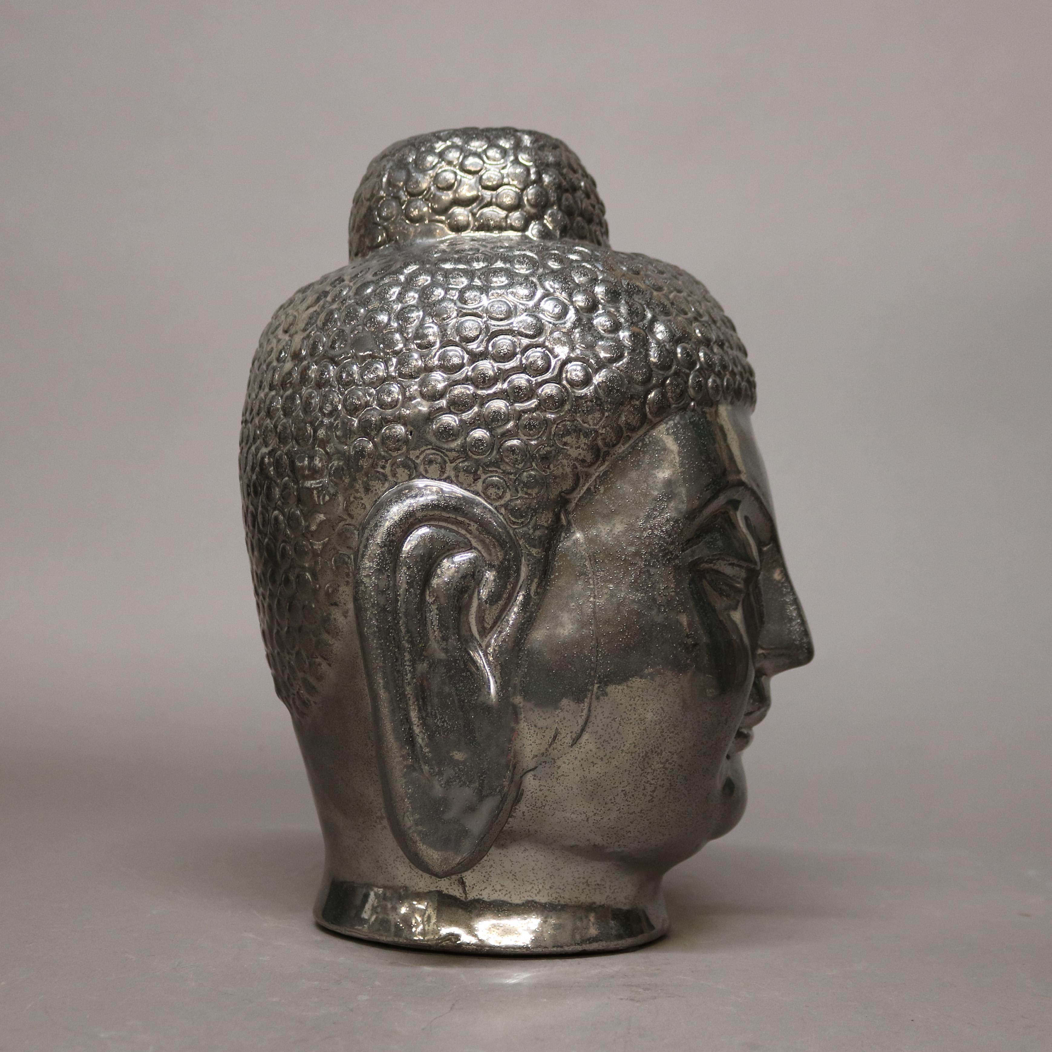Sculpture de tête de Bouddha en céramique argentée dorée tibétaine, 20e siècle en vente 1