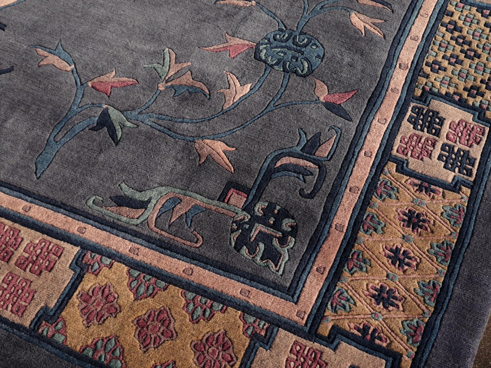 Tibetischer handgeknüpfter traditioneller Vintage-Teppich im chinesischen Khotan-Stil 9