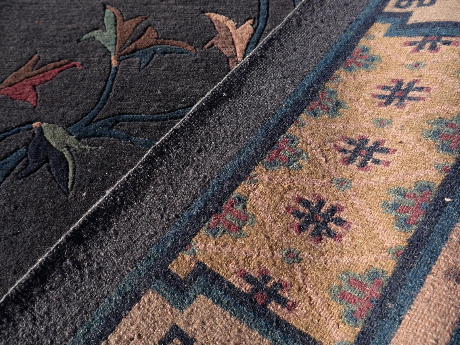 Tibetischer handgeknüpfter traditioneller Vintage-Teppich im chinesischen Khotan-Stil 3