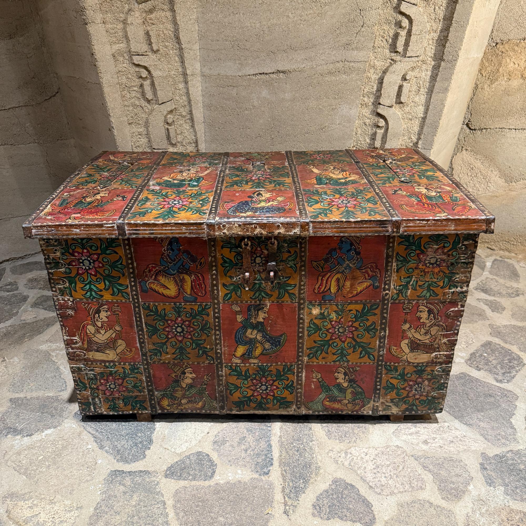 Anglo-Indian Tibetan Hand Painted Wood Rectangular Monastery Wedding Traveling Chest For Sale