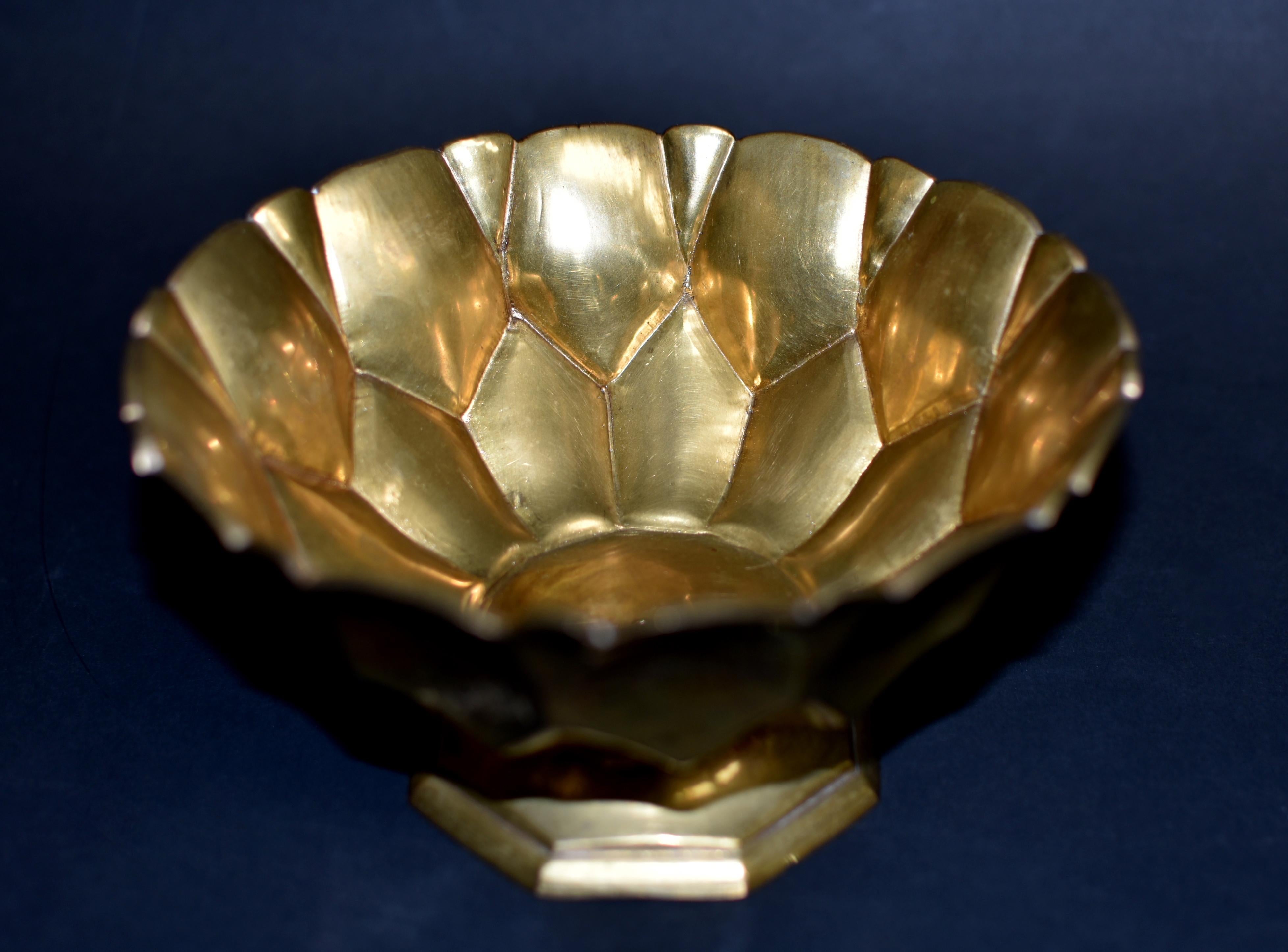 Tibetan Lotus Offering Bowl Solid Brass In Good Condition In Somis, CA