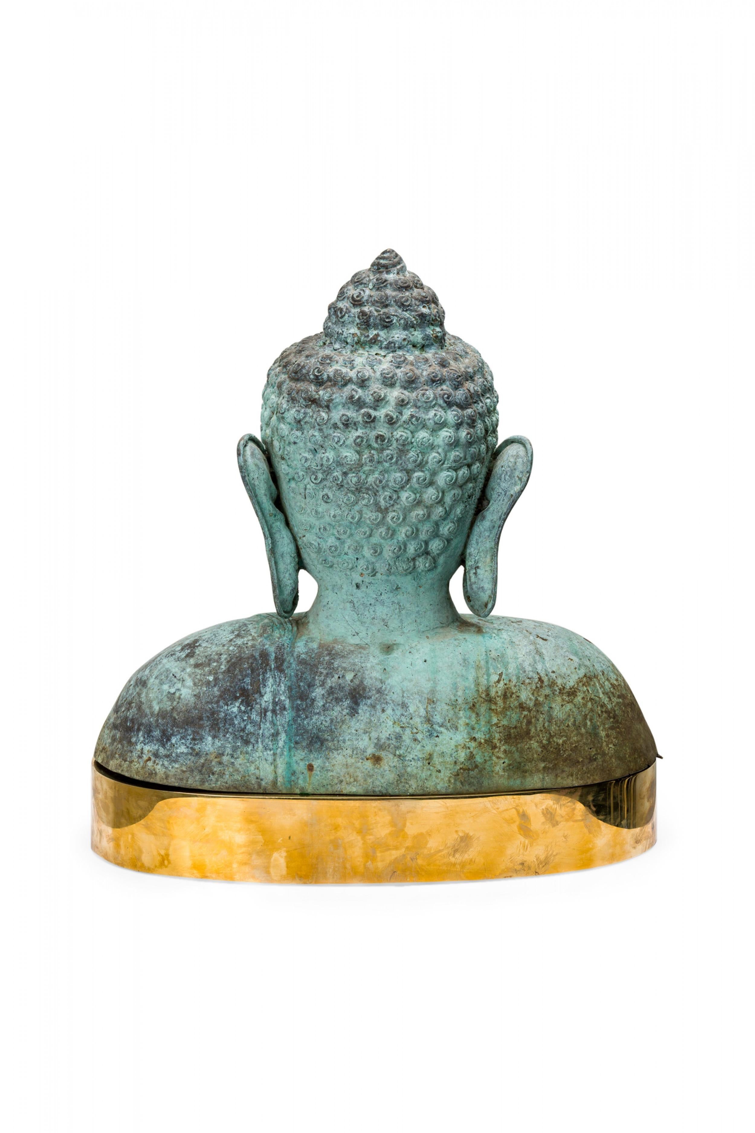 Buddha-Büste aus patinierter Bronze und Messing aus Tibet (Tibetisch) im Angebot