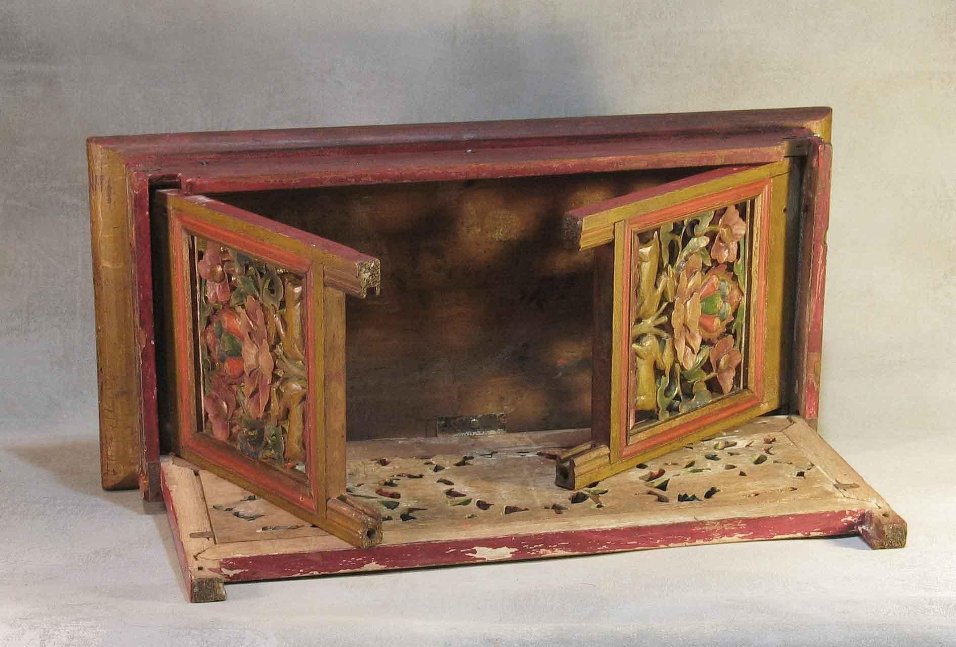 Tibetan Portable Polychromed Wooden Altar Stand Or Table Early 20th Century