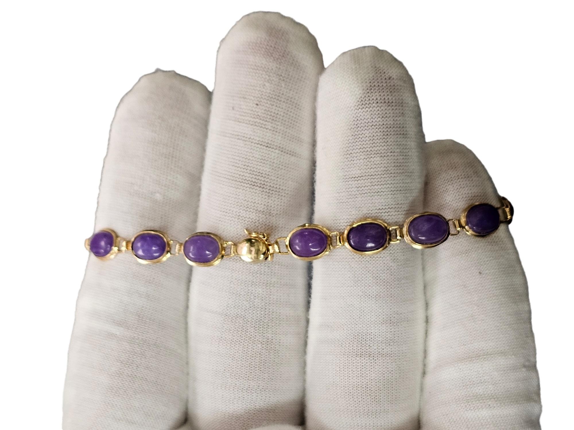 Women's or Men's Tibetan Purple Lavender Jadeite Beaded Bracelet (with 14K Solid Yellow Gold) For Sale