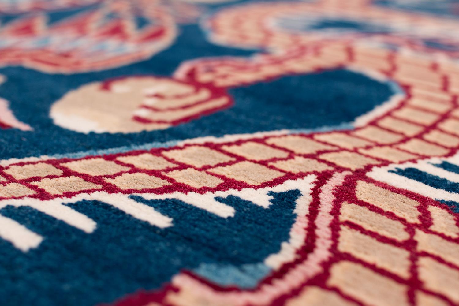 Alfombra de lana tibetana roja y azul Phoenix Dragon Accessory by Joseph Carini en Nuevo estado para la venta en New York, NY