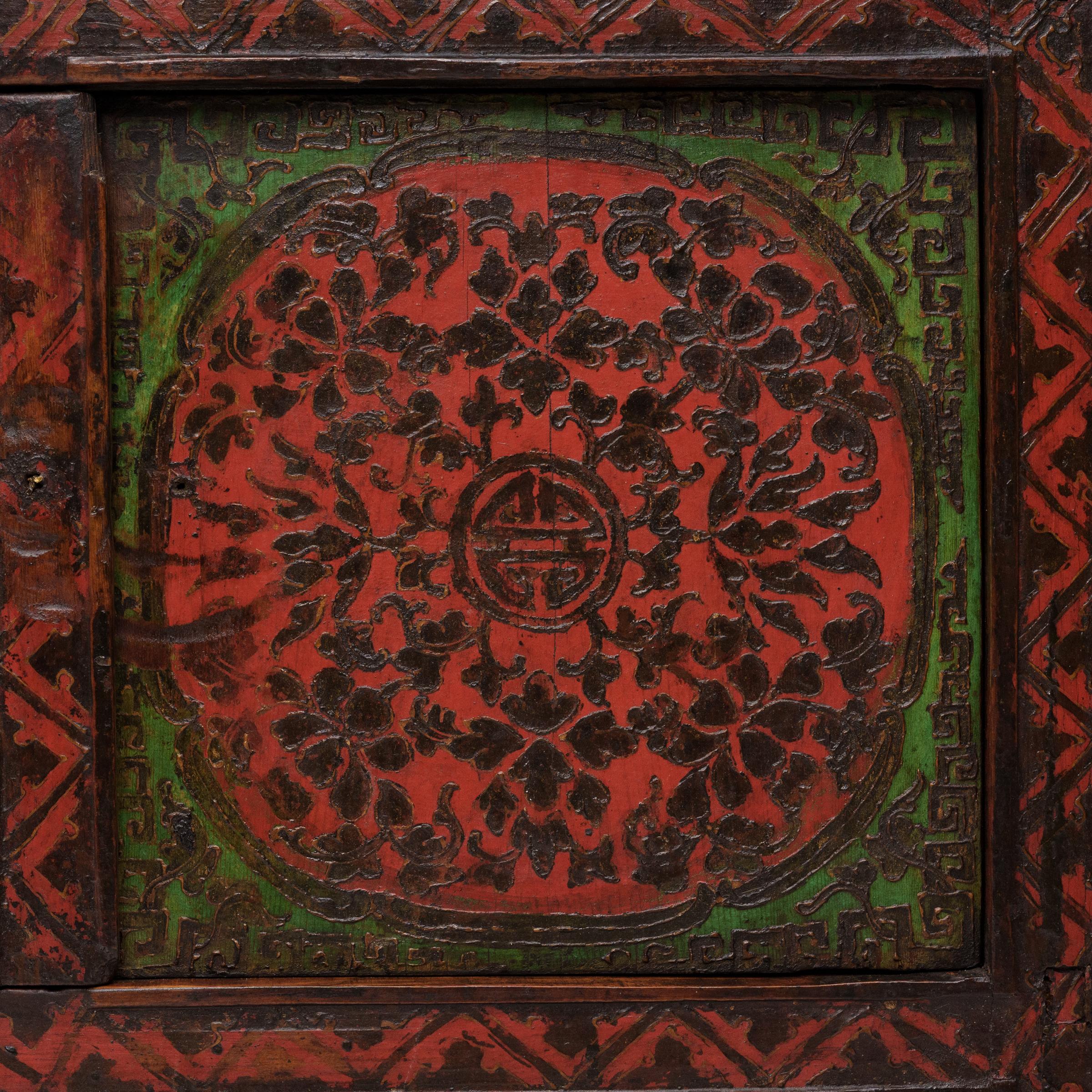 Tibetan Red & Green Longevity Coffer, c. 1850 In Good Condition For Sale In Chicago, IL