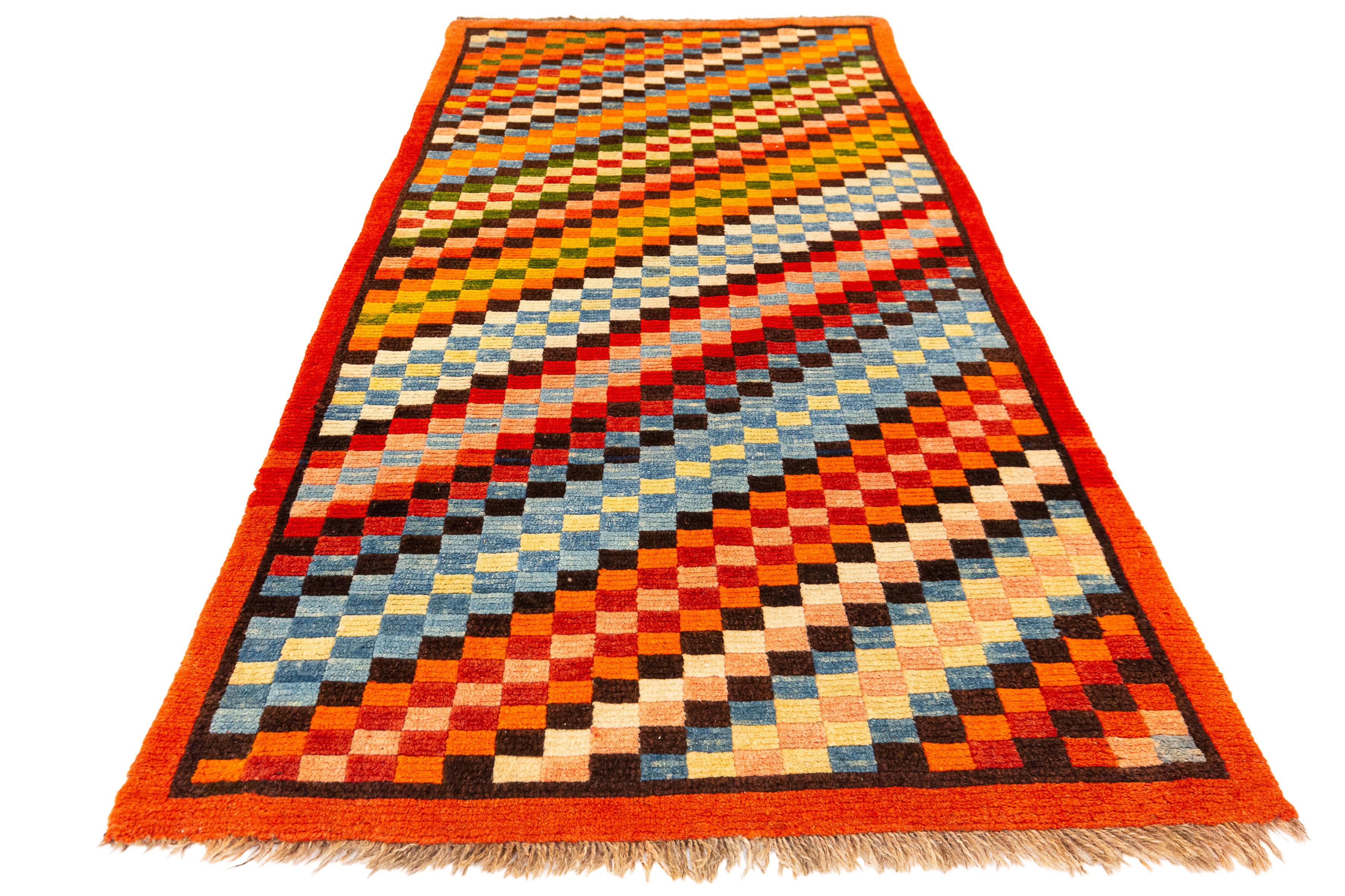 Tibetan Rug Colorful Design In Good Condition For Sale In Ferrara, IT