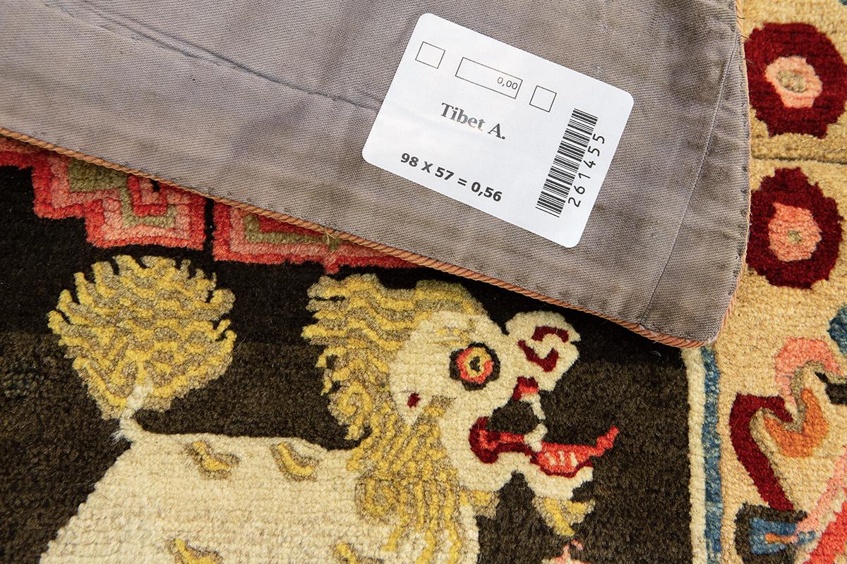 Annodato a mano Cane tibetano Rug Fu in vendita