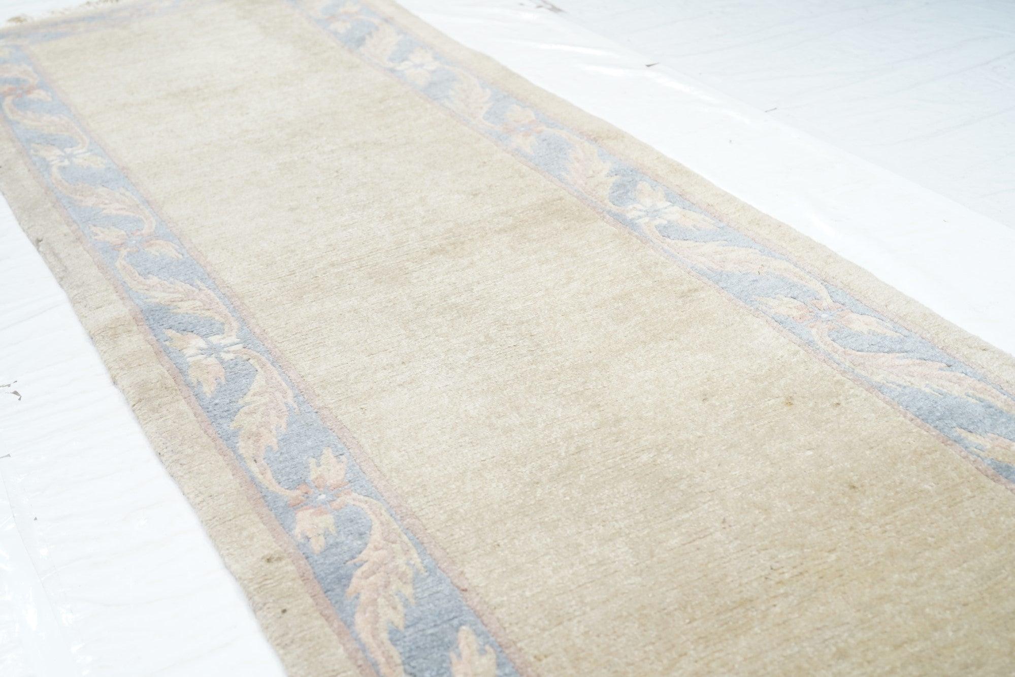 Alfombra Tibetana 2'8'' x 9'4'' Siglo XXI y contemporáneo en venta