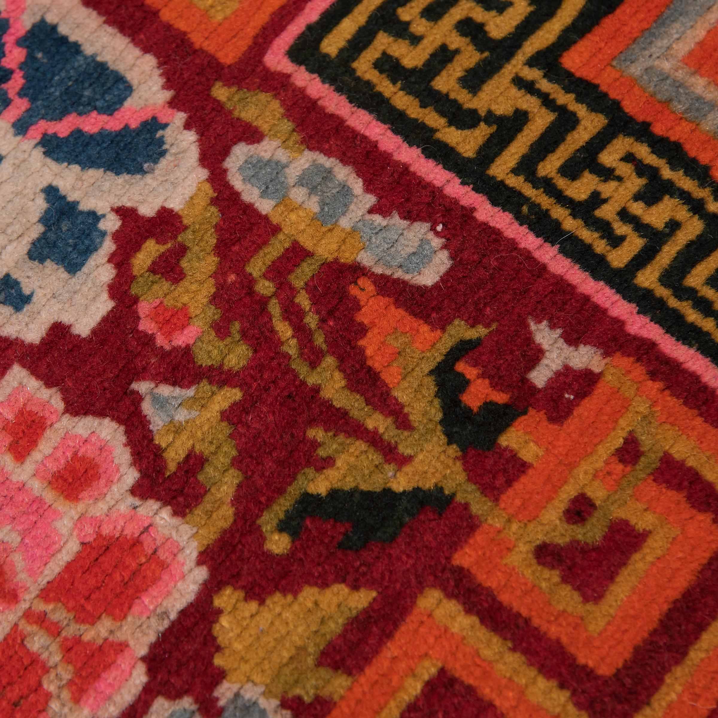 Tibetan Saddle Carpet with Floral Medallions, c. 1930 In Good Condition For Sale In Chicago, IL