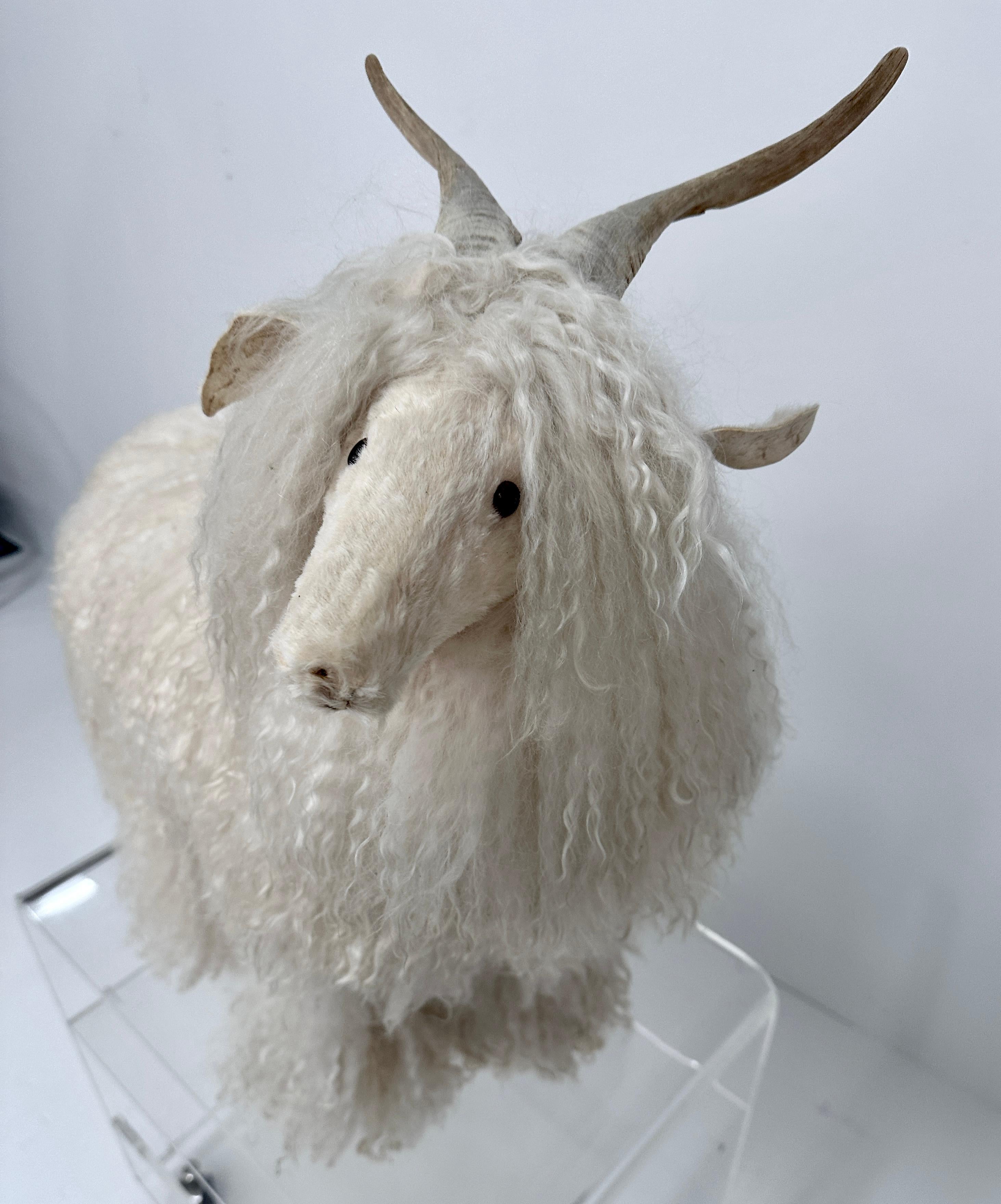 Folk Art Tibetan Sheep Footstool w/ Natural Sheep Horns For Sale